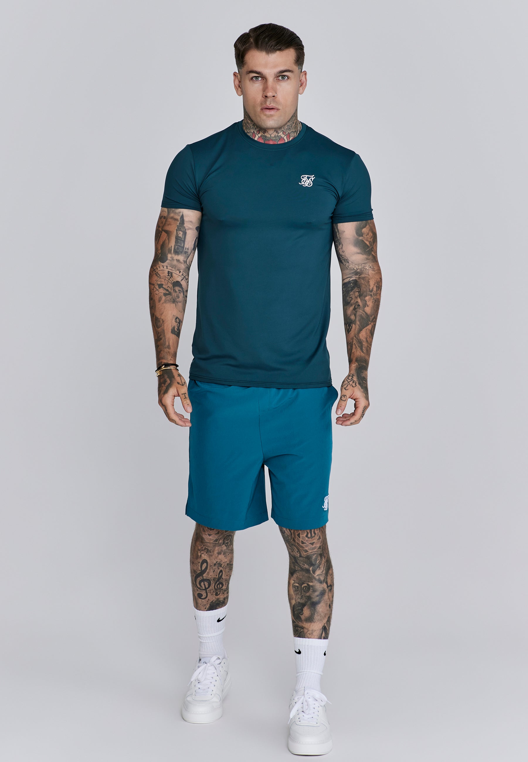 T-shirt Muscle Fit in Green T-shirts SikSilk
