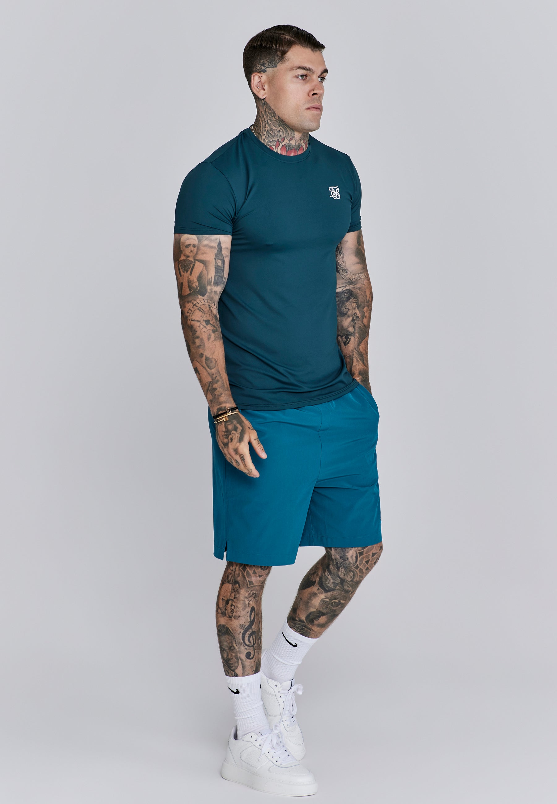 T-shirt Muscle Fit in Green T-shirts SikSilk