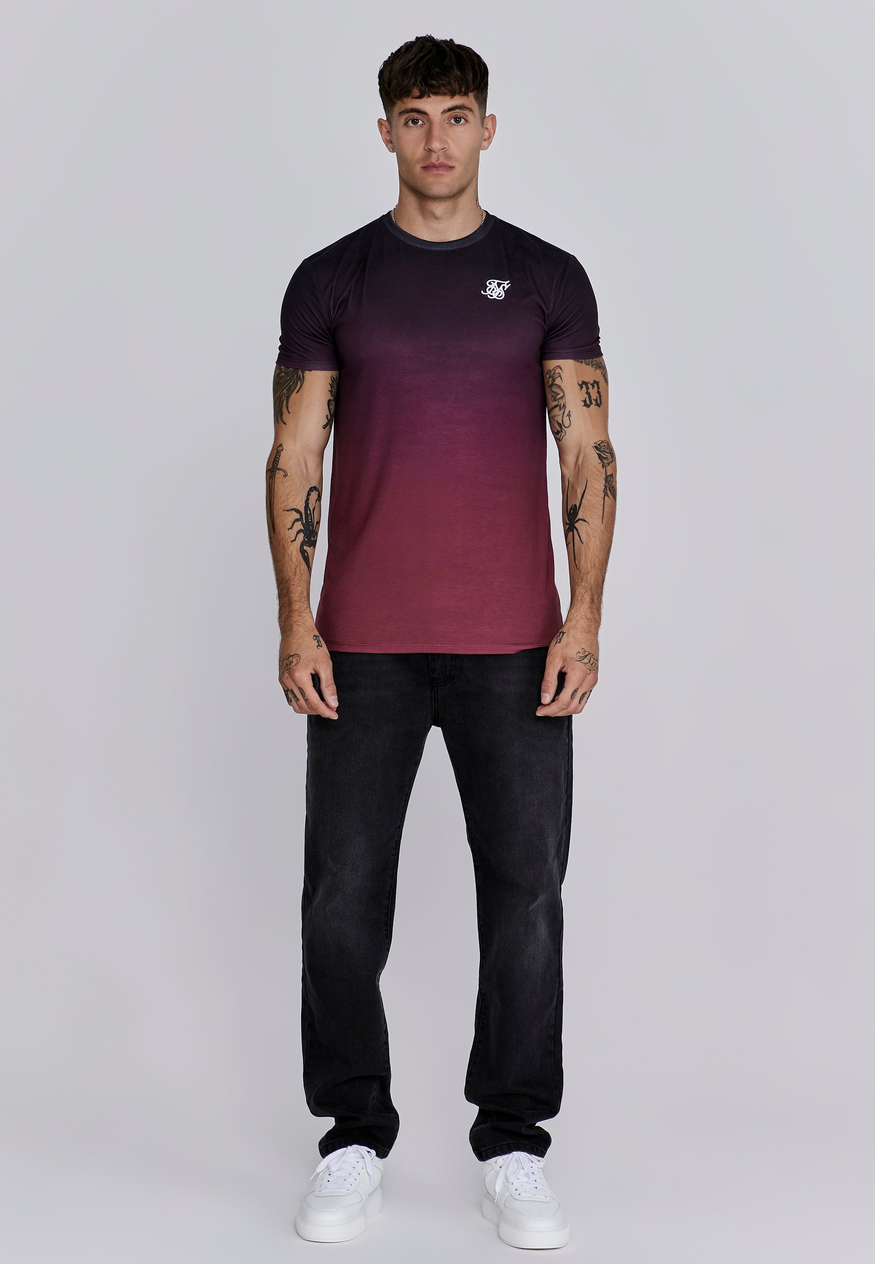 Graphic Fade T-shirt en Blue, Pink T-shirts SikSilk