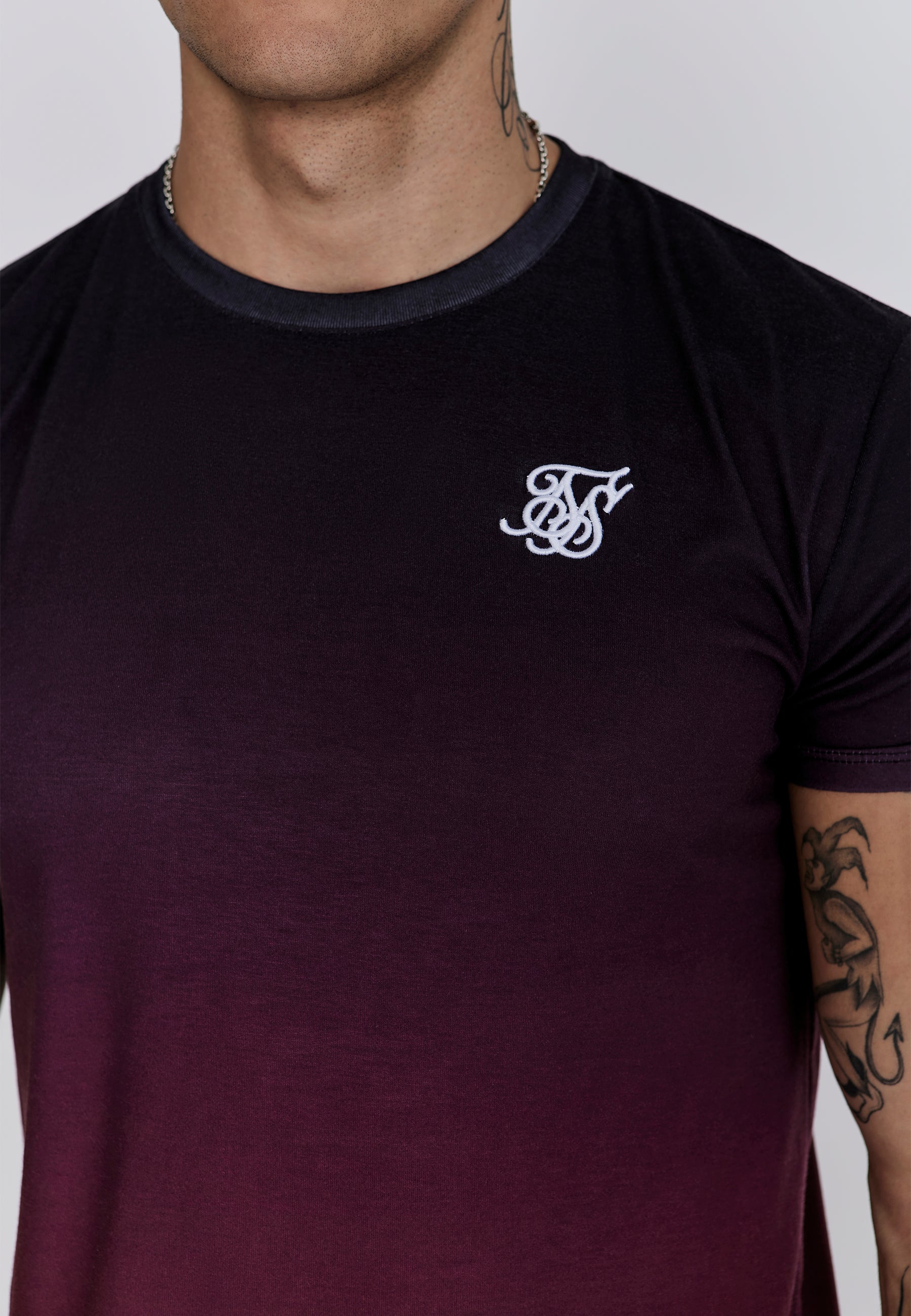 Graphic Fade T-shirt en Blue, Pink T-shirts SikSilk