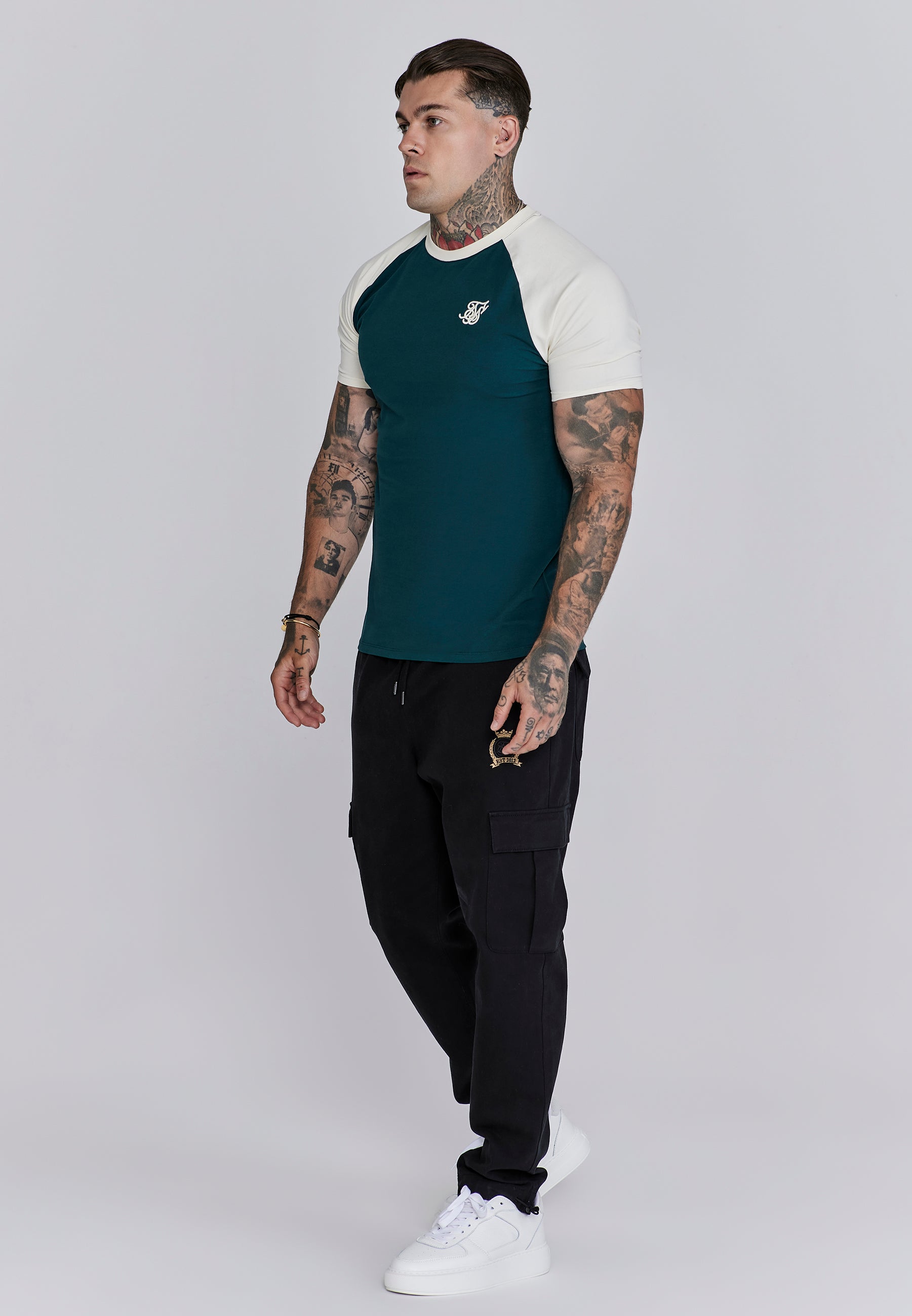 T-shirt raglan en vert, écru T-shirts SikSilk
