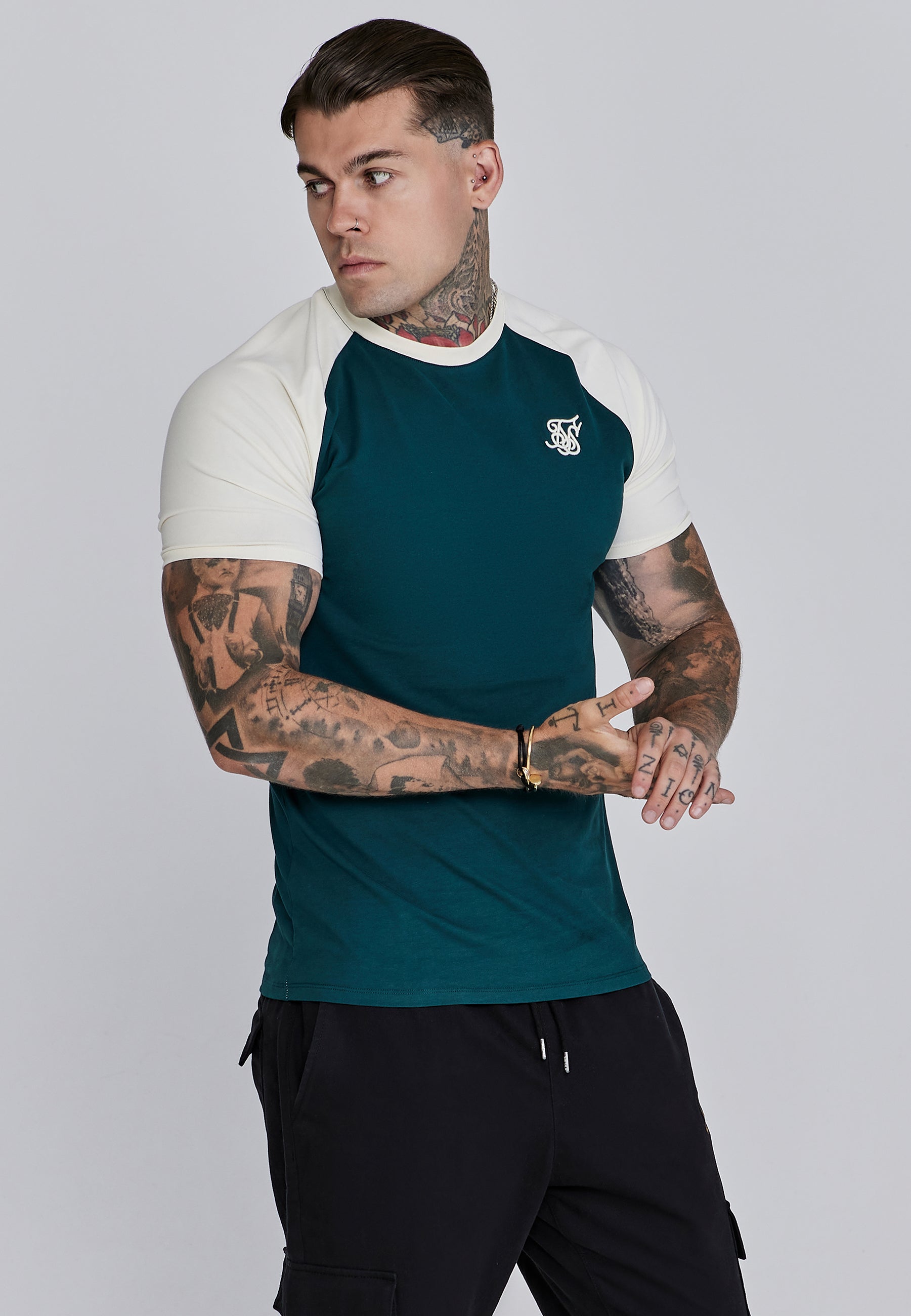 T-shirt raglan en vert, écru T-shirts SikSilk
