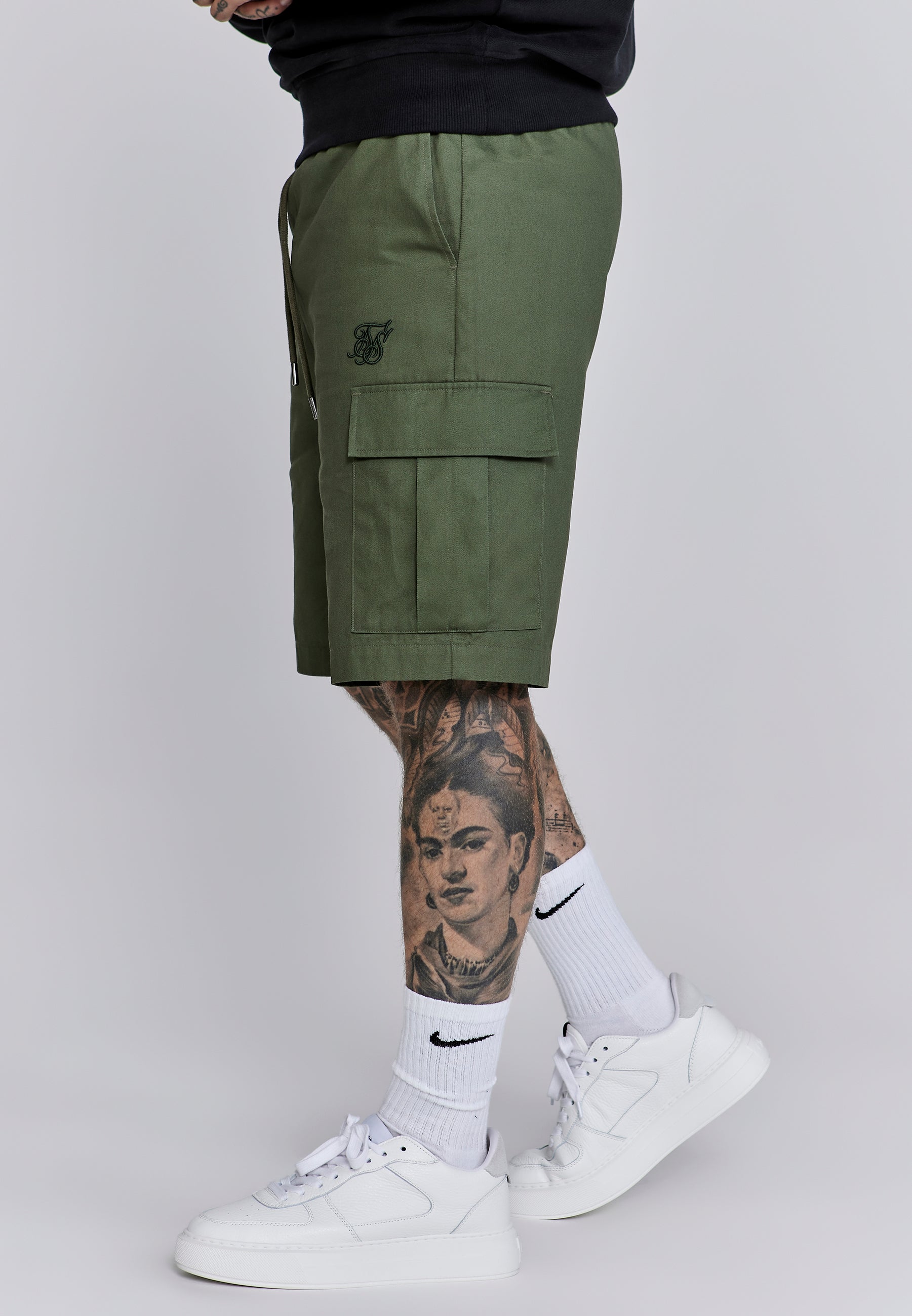Short Cargo dans Green Short SikSilk