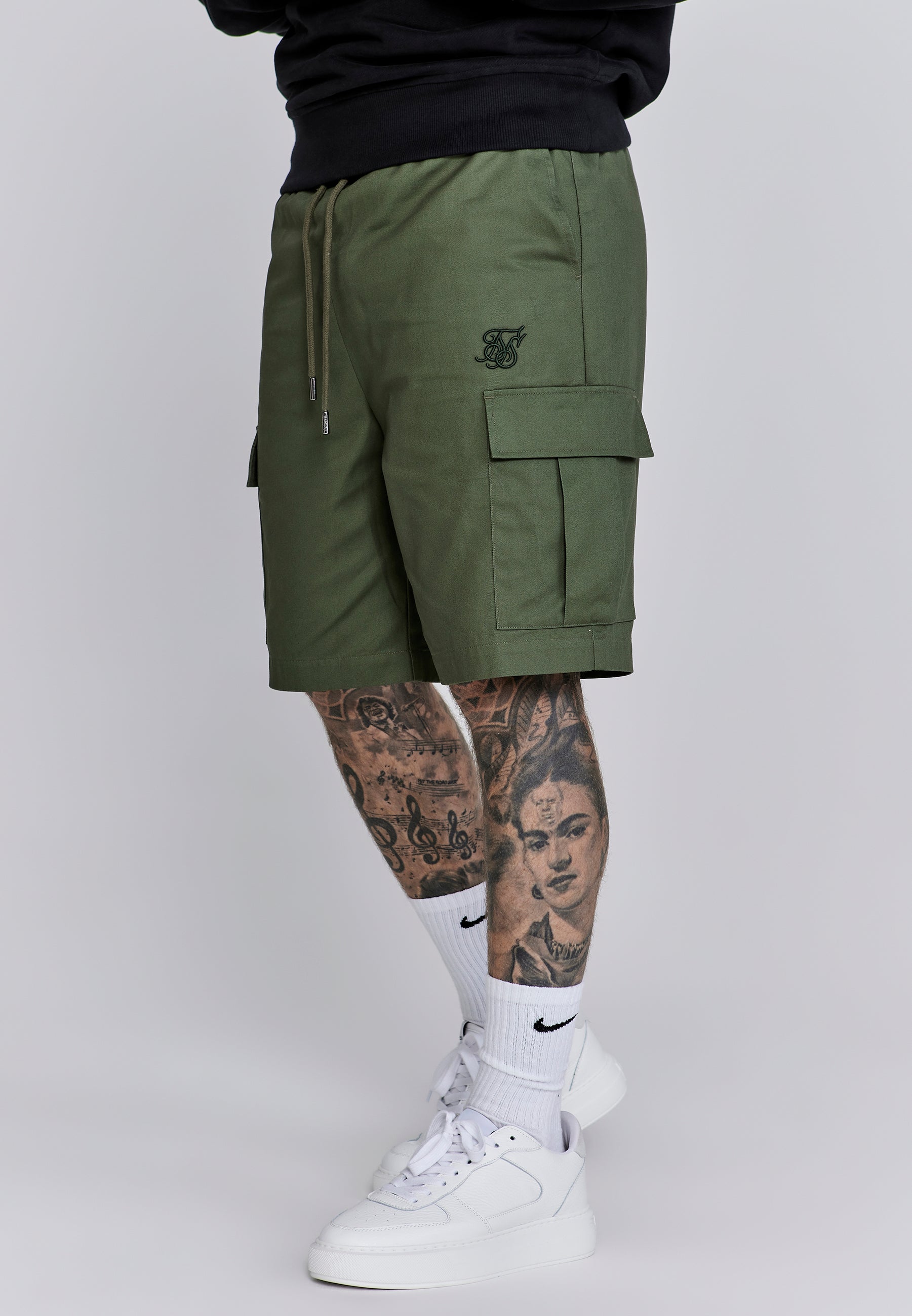 Short Cargo dans Green Short SikSilk