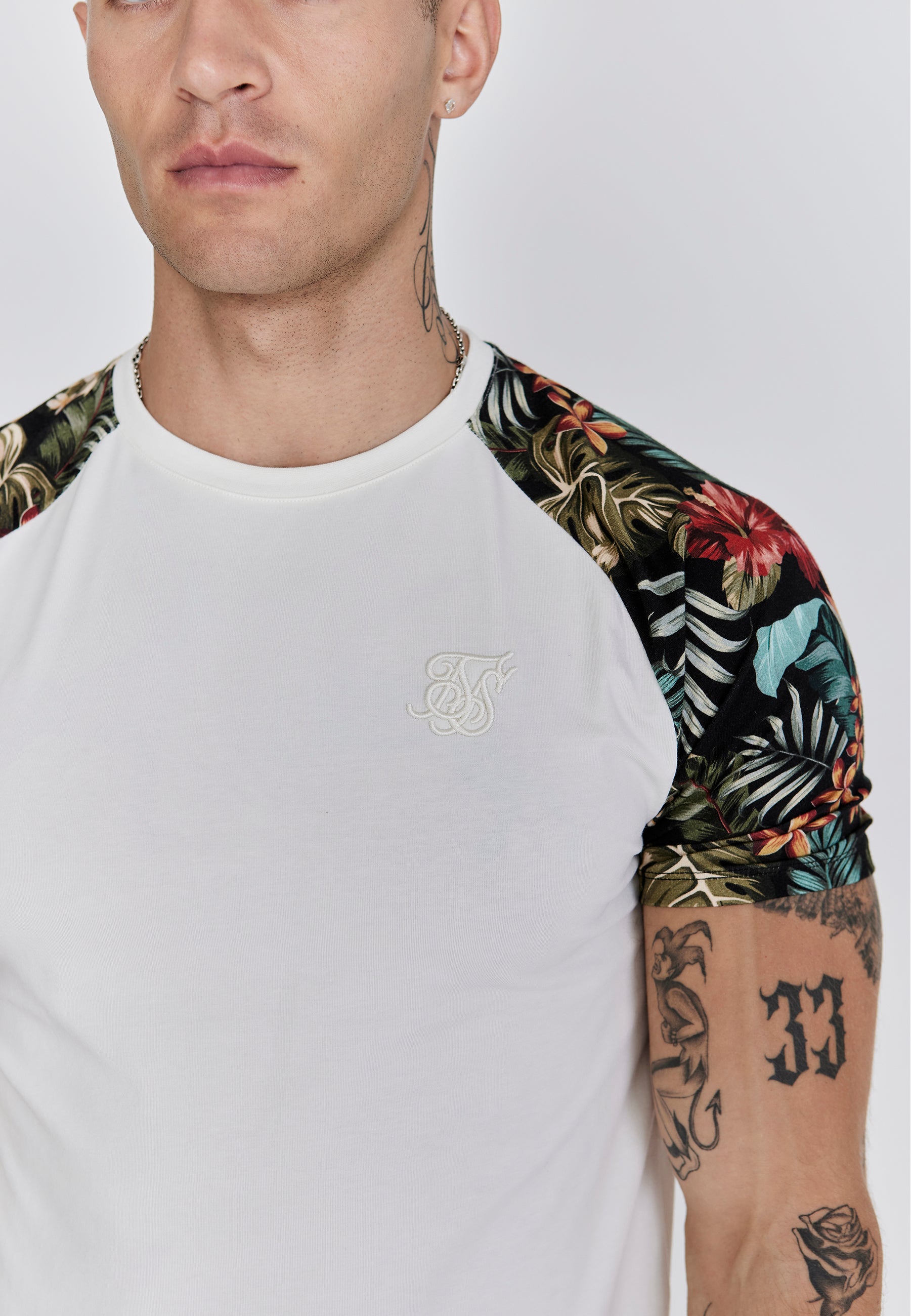 T-shirt raglan en écru T-shirts SikSilk