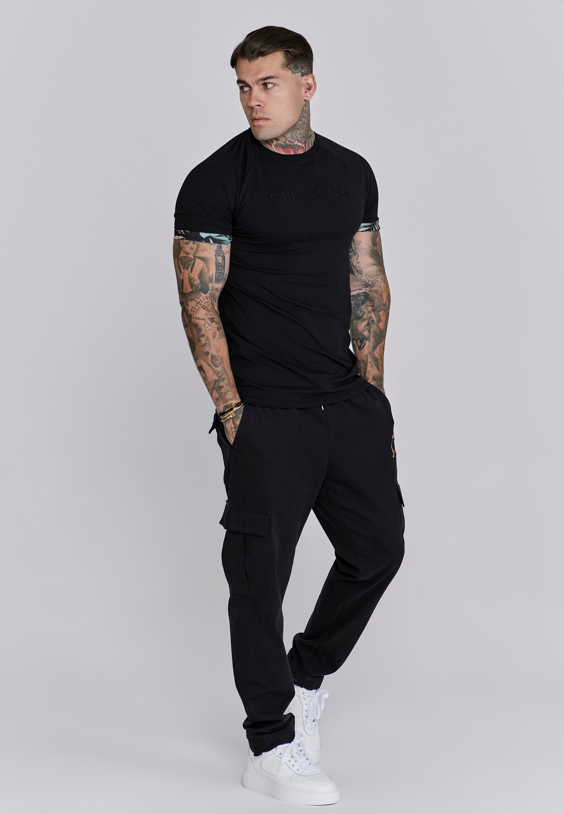 Rolls Sleeve T-Shirt in Black T-shirts SikSilk