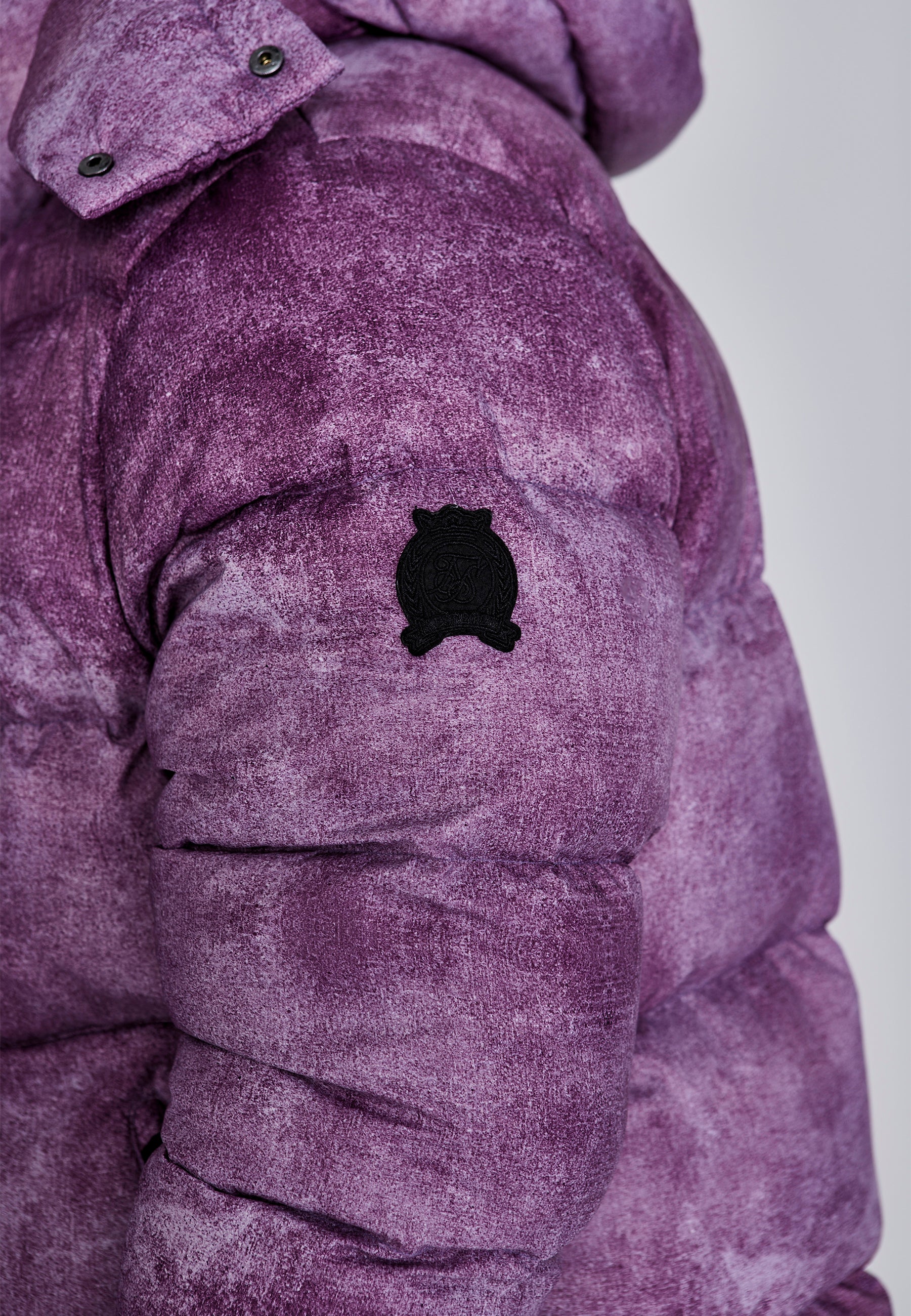 Puffer Jacket in Burgundy Vestes SikSilk