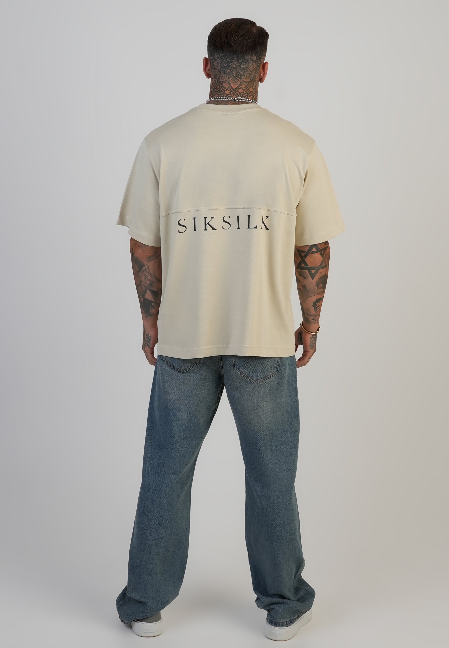 T-shirt graphique écru T-shirts SikSilk