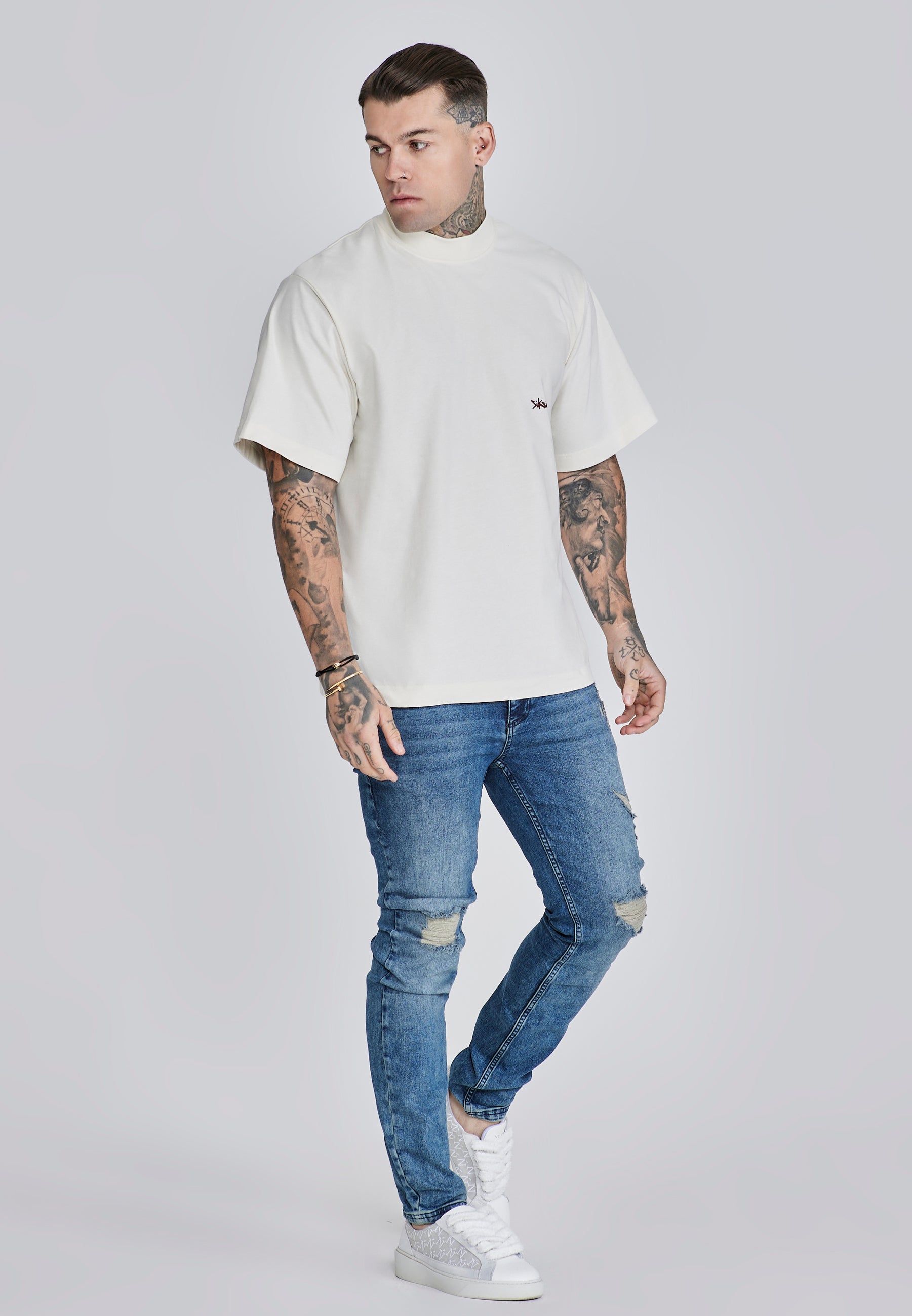 T-shirt oversized en écru, rouge T-shirts SikSilk