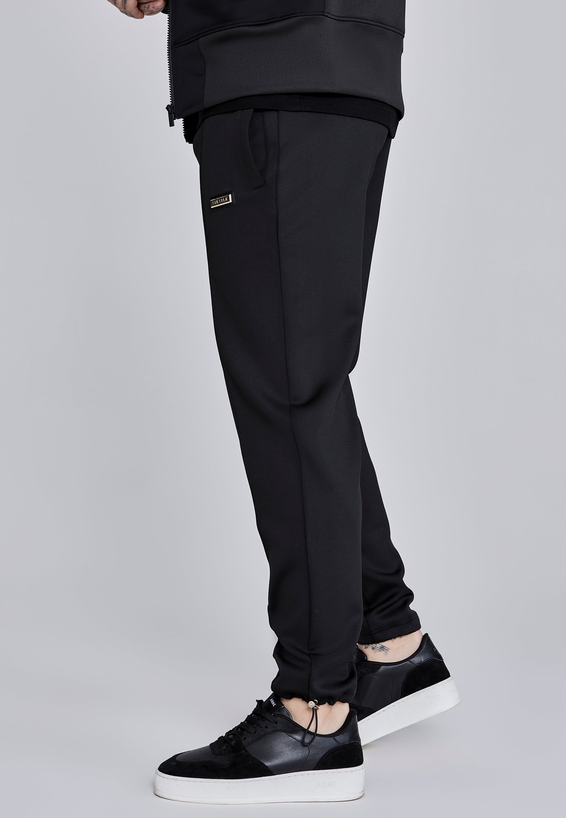 Smart Joggers in Black Pantalon SikSilk