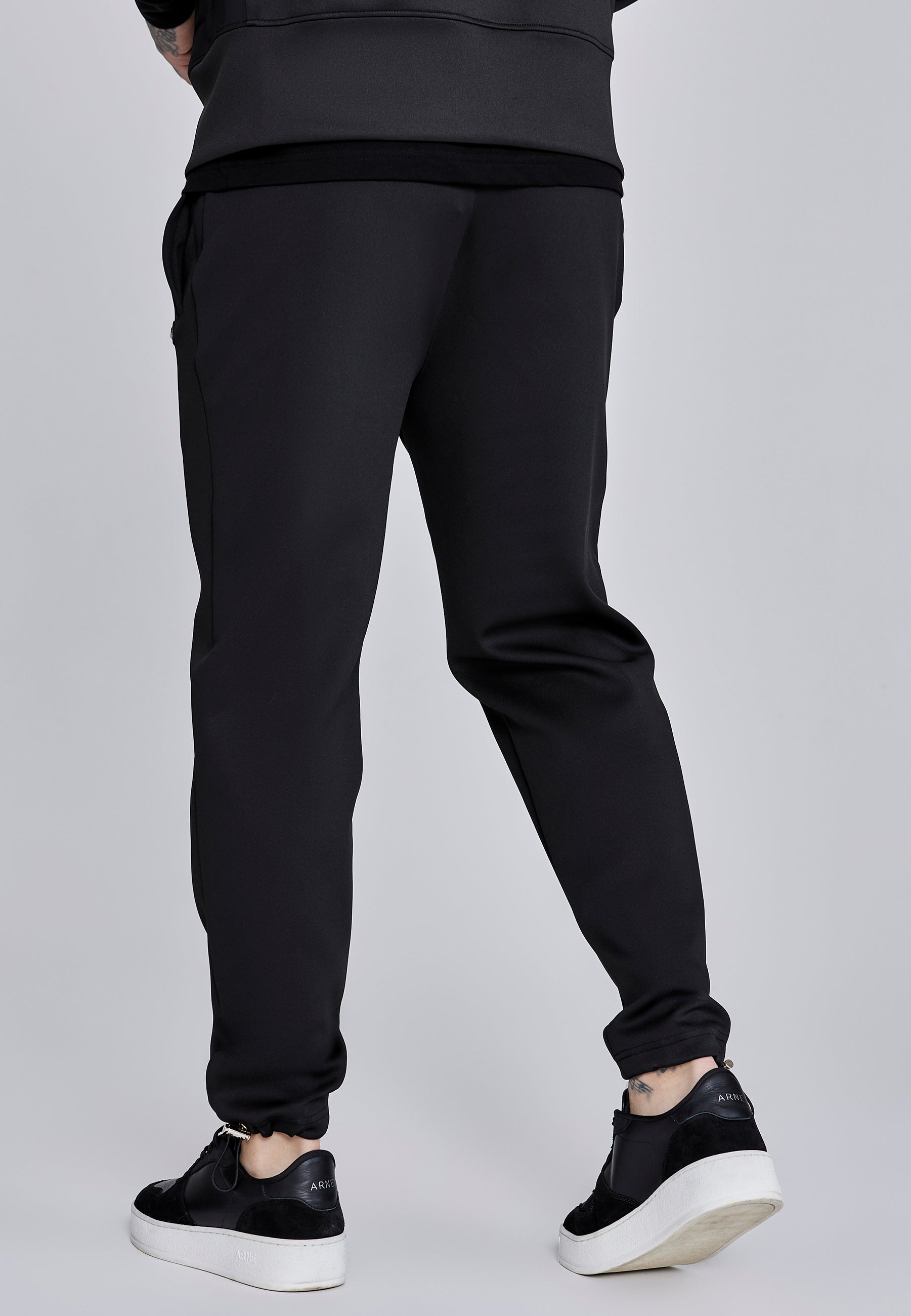 Smart Joggers in Black Pantalon SikSilk