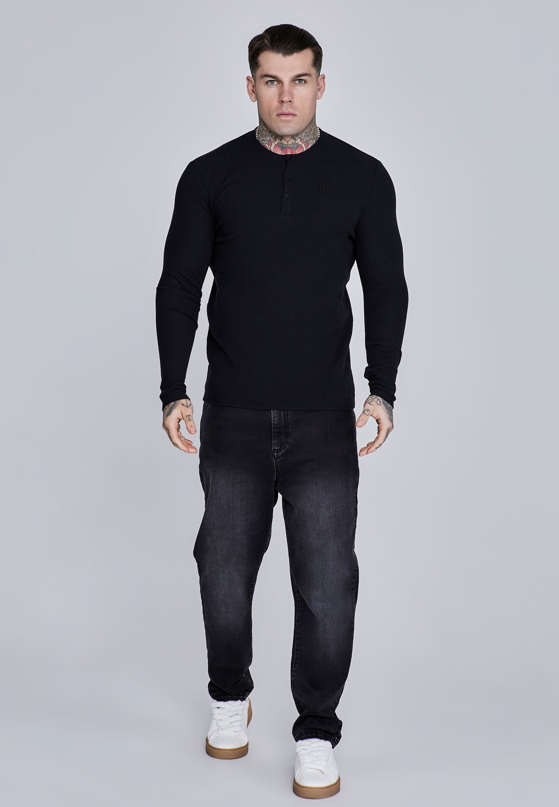 T-shirt Henley in Black T-shirts SikSilk