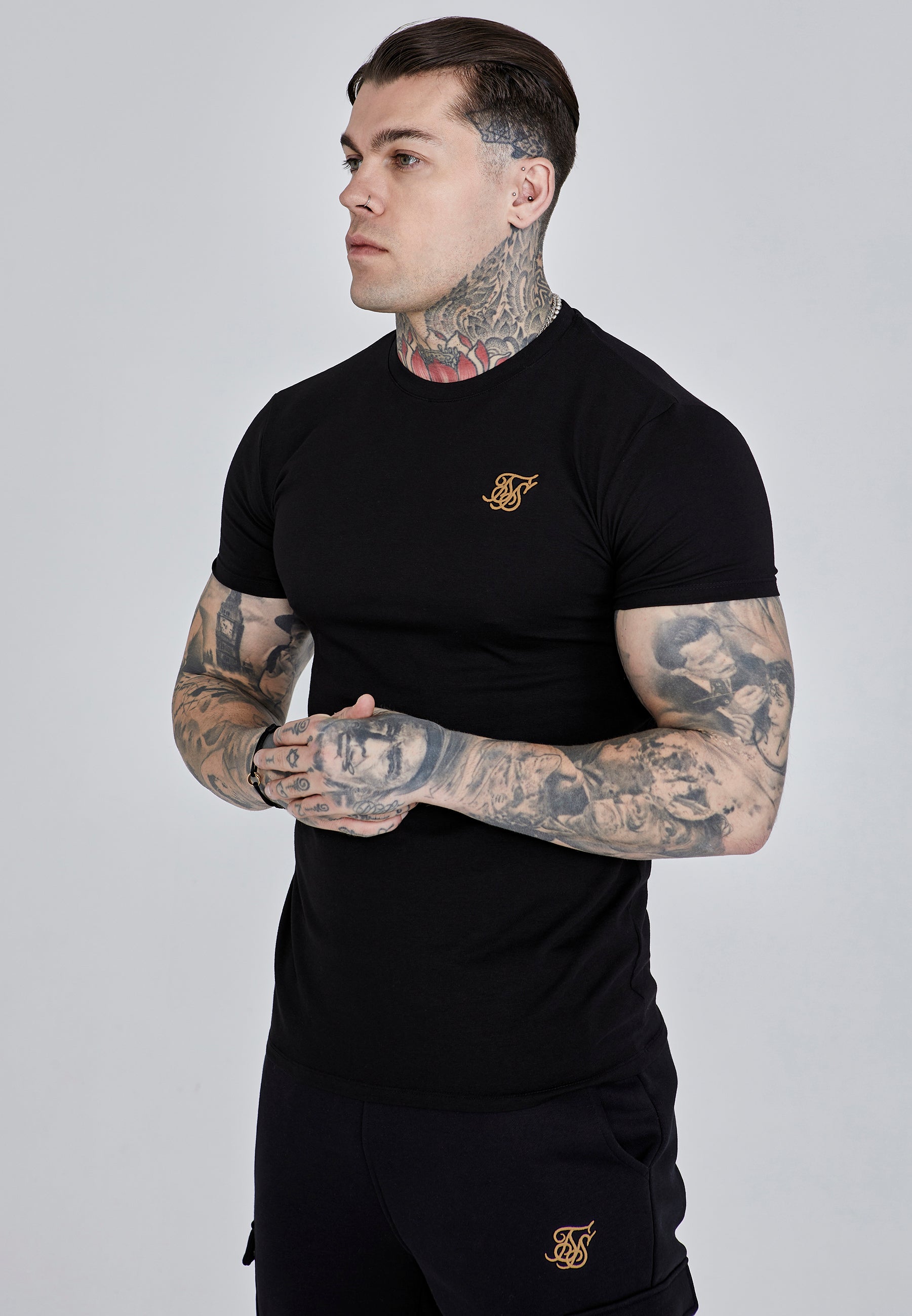 T-shirt Muscle Fit en noir T-shirts SikSilk
