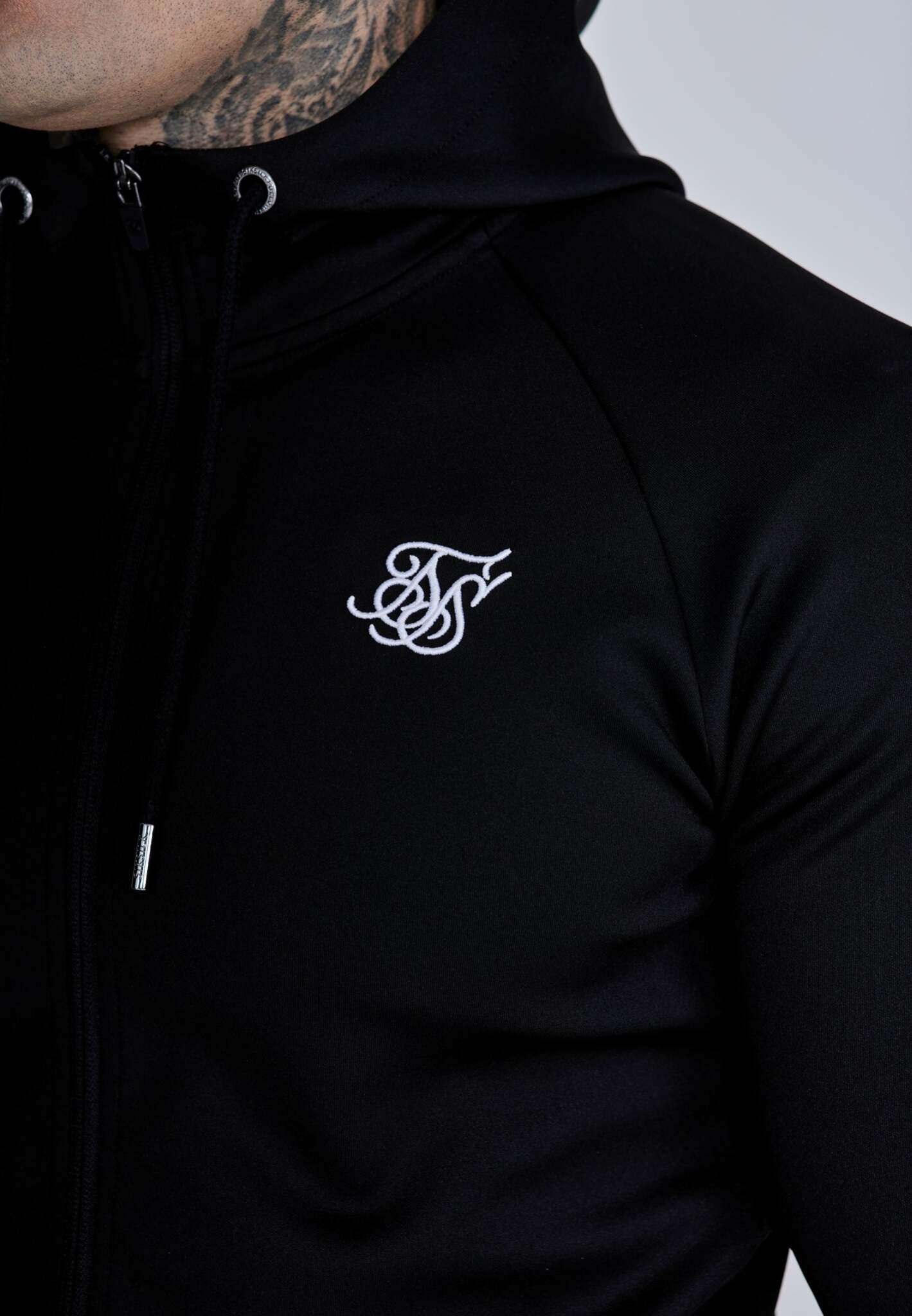 Essentials Poly FullZip Hoodie in Black Vestes à capuche SikSilk