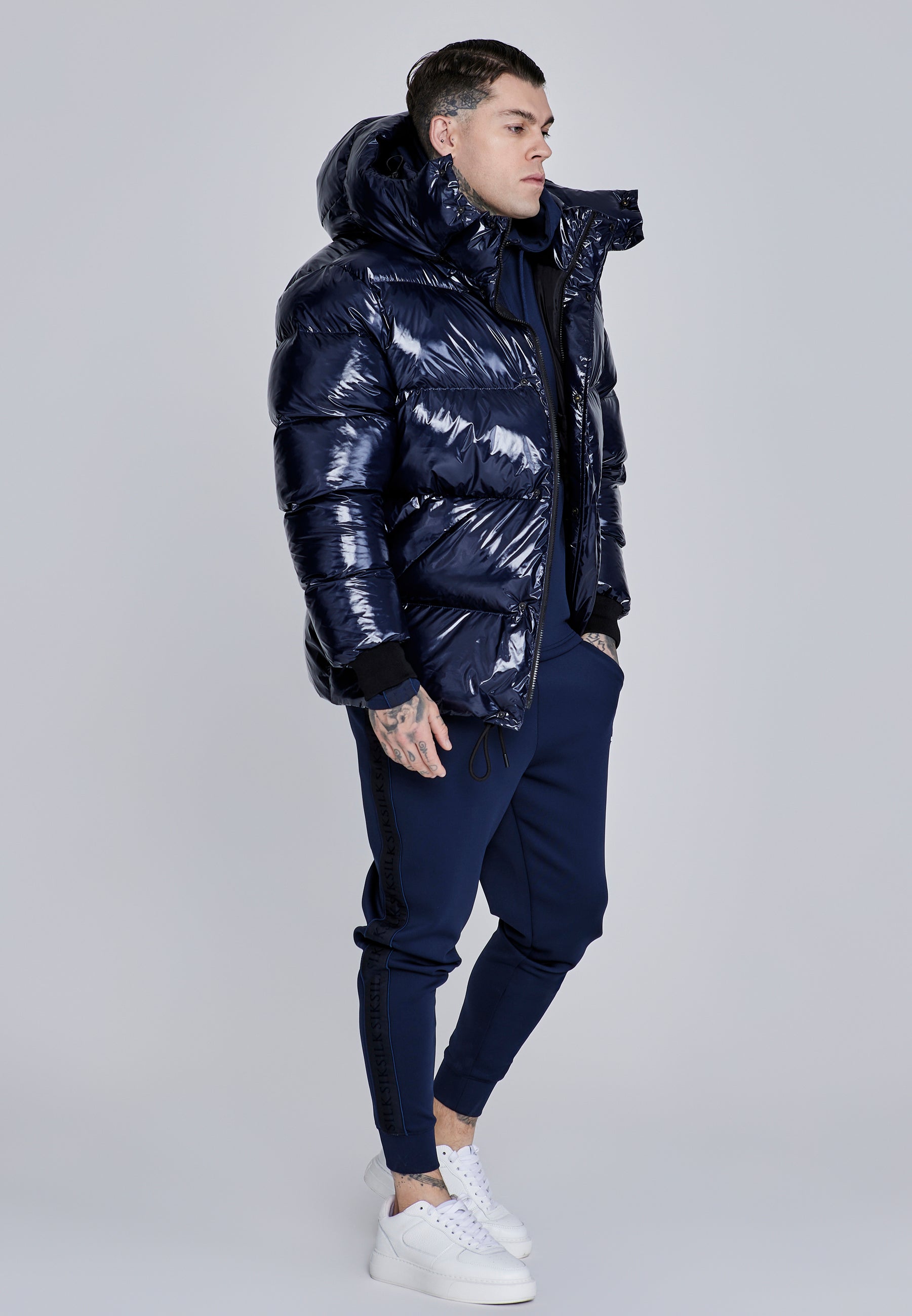 High Shine Puffer Jacket in Dark Navy Vestes SikSilk