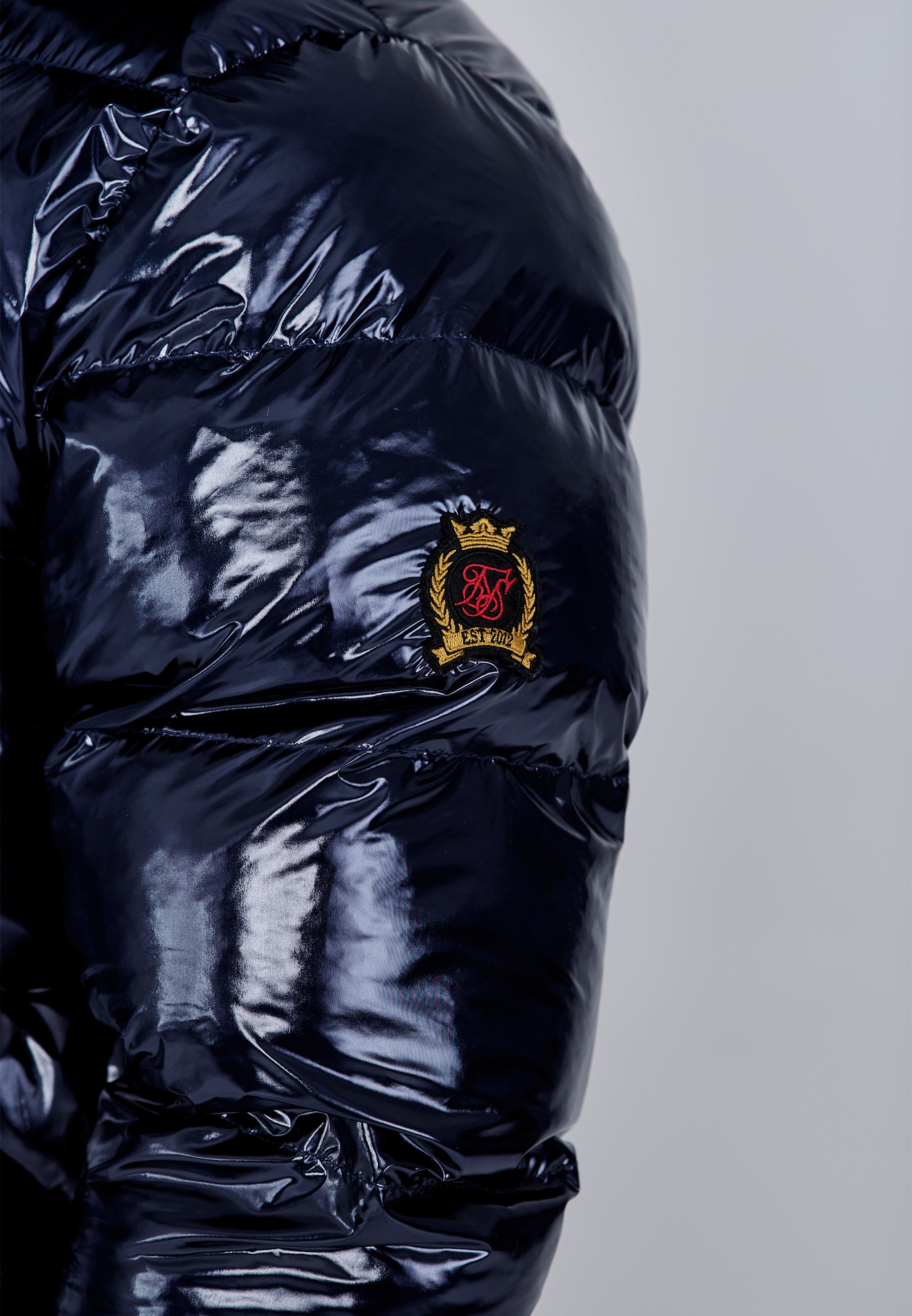 High Shine Puffer Jacket in Dark Navy Vestes SikSilk