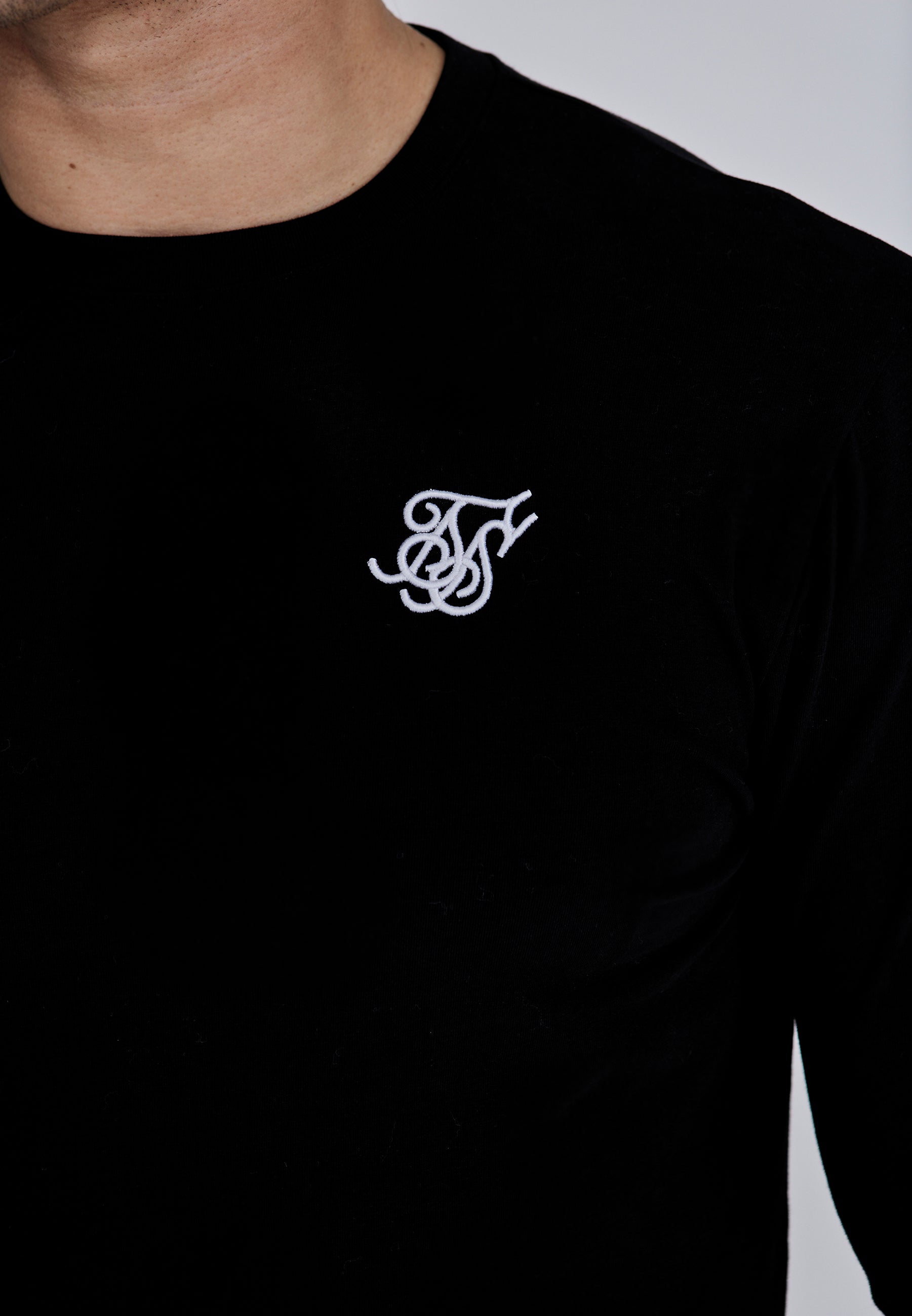 Essentials Long Sleeve T-Shirt in Black T-shirts SikSilk