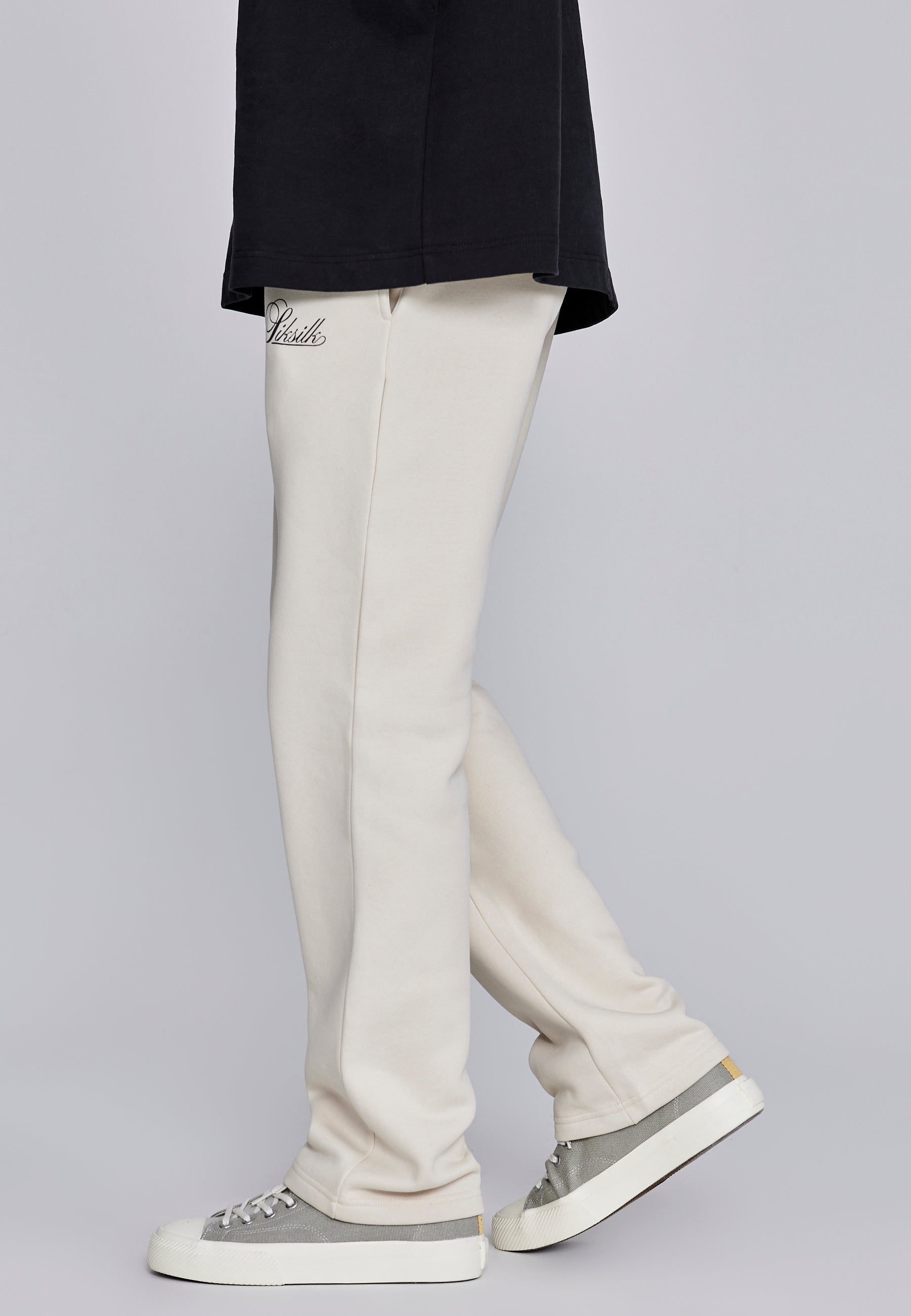 Essentials Track Pants en écru Pantalons SikSilk