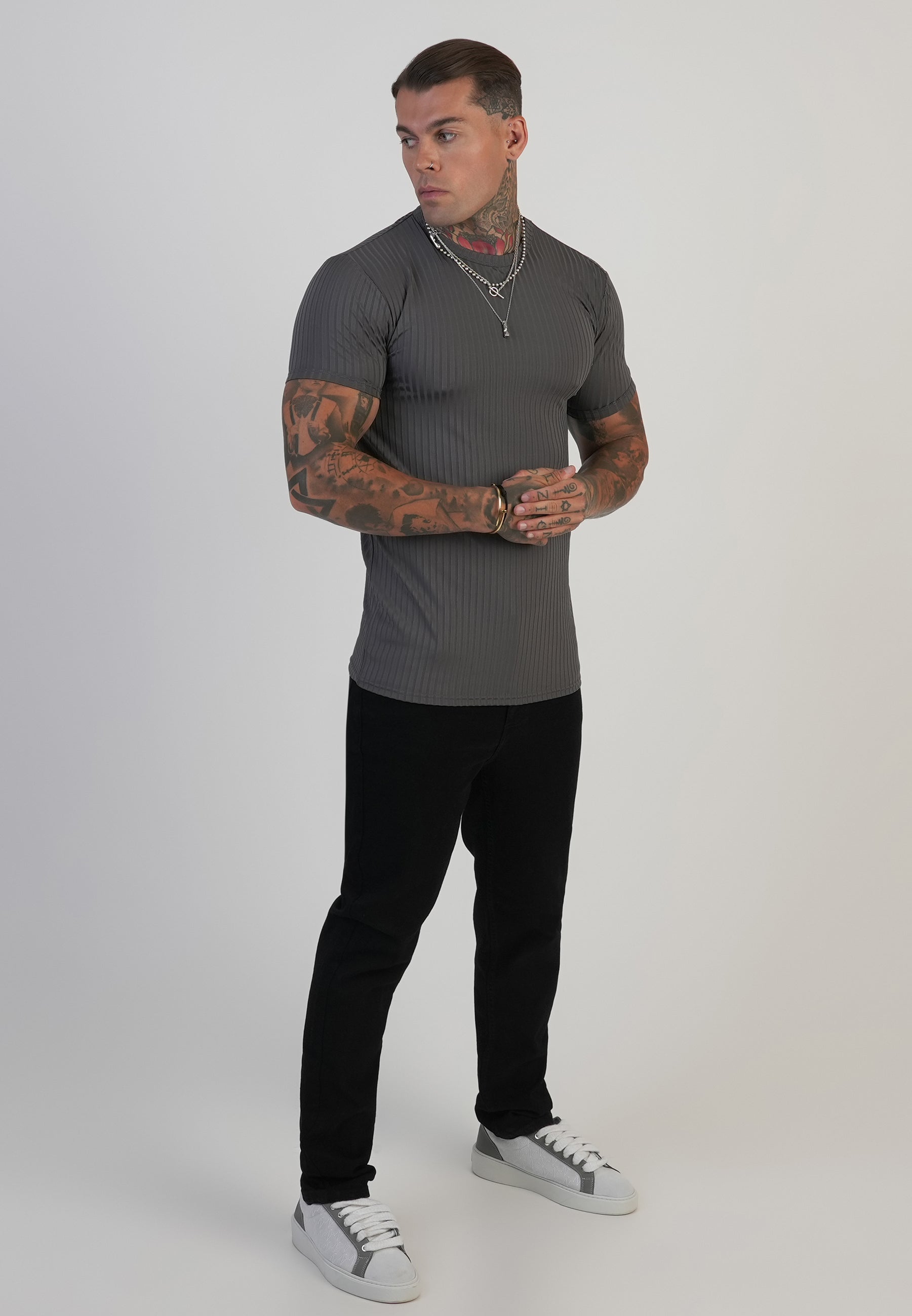 T-shirt Muscle Fit en marron foncé T-shirts SikSilk