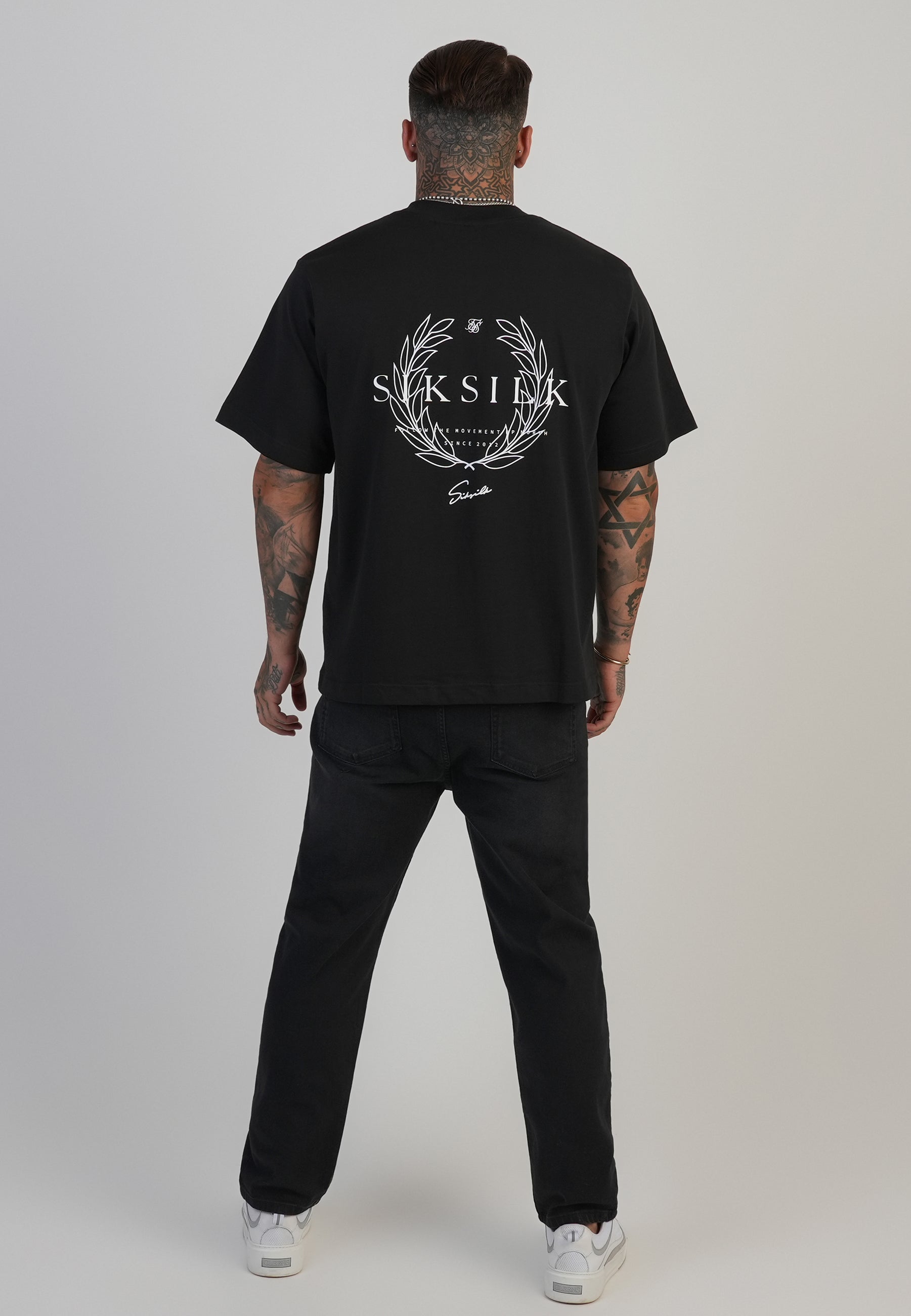 Jeans Tapered Fit en Washed Black Jeans SikSilk