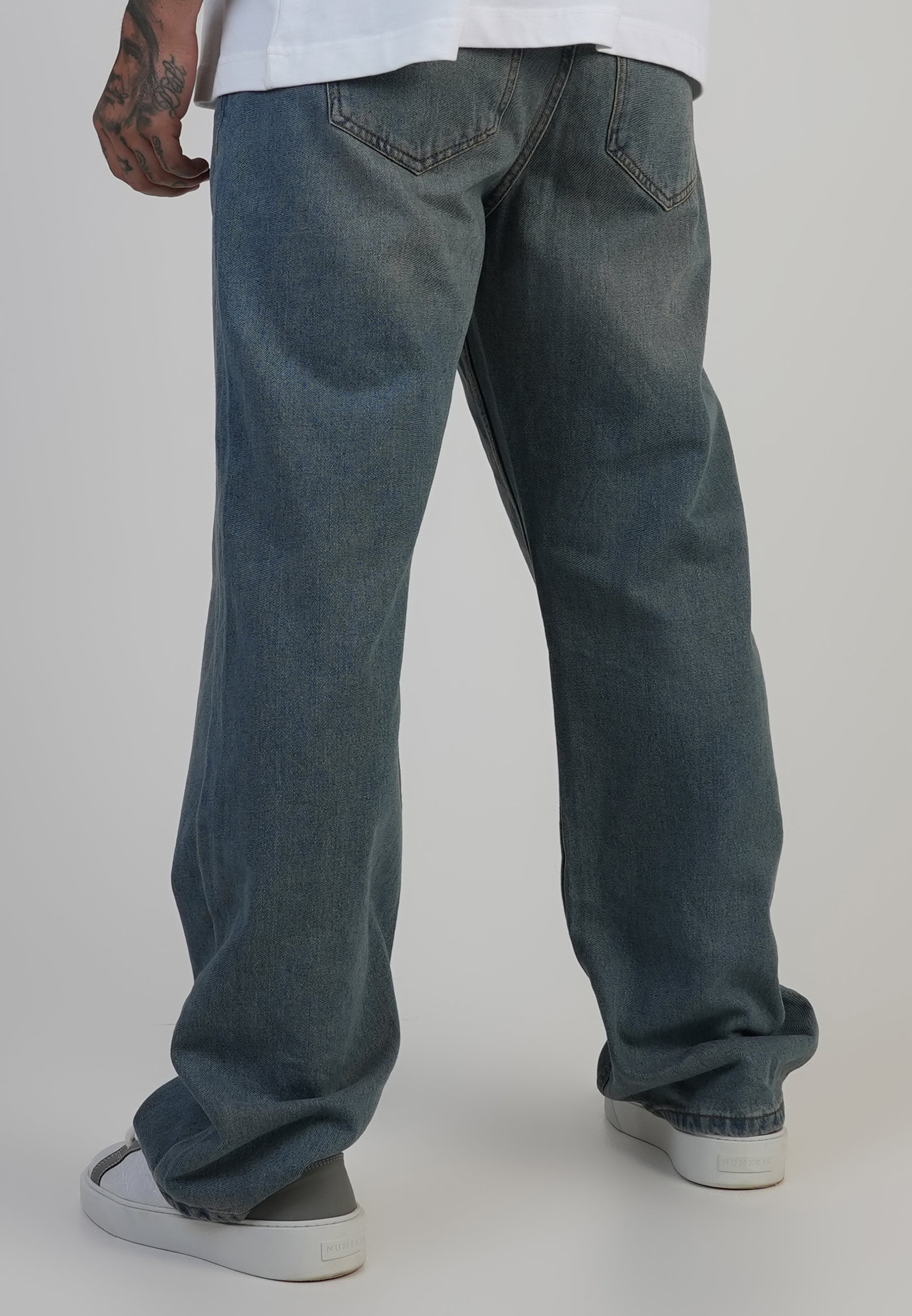 Jeans Loose Fit en bleu vintage délavé Jeans SikSilk