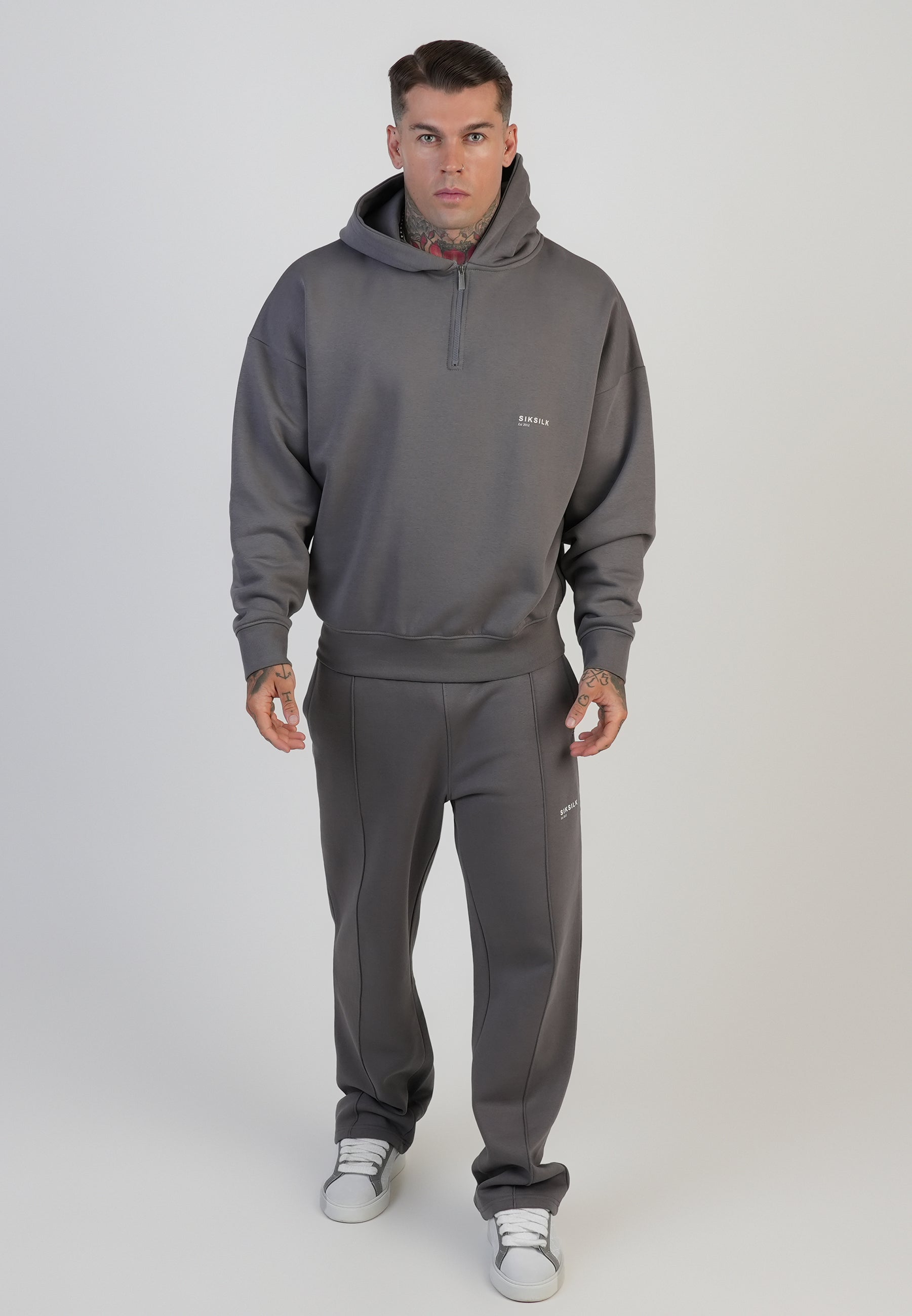 Track Pants in Grey Pantalons SikSilk