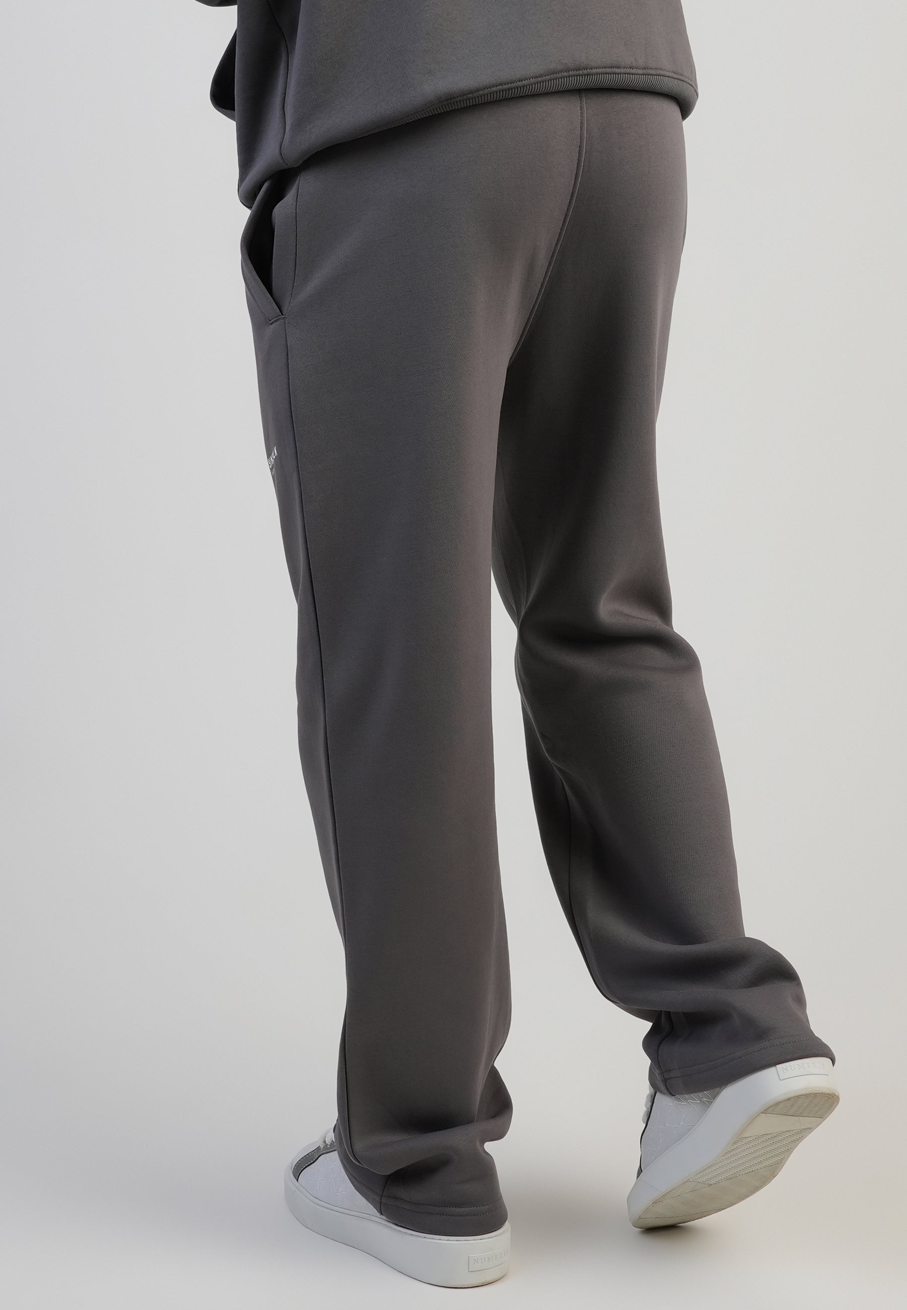 Track Pants in Grey Pantalons SikSilk