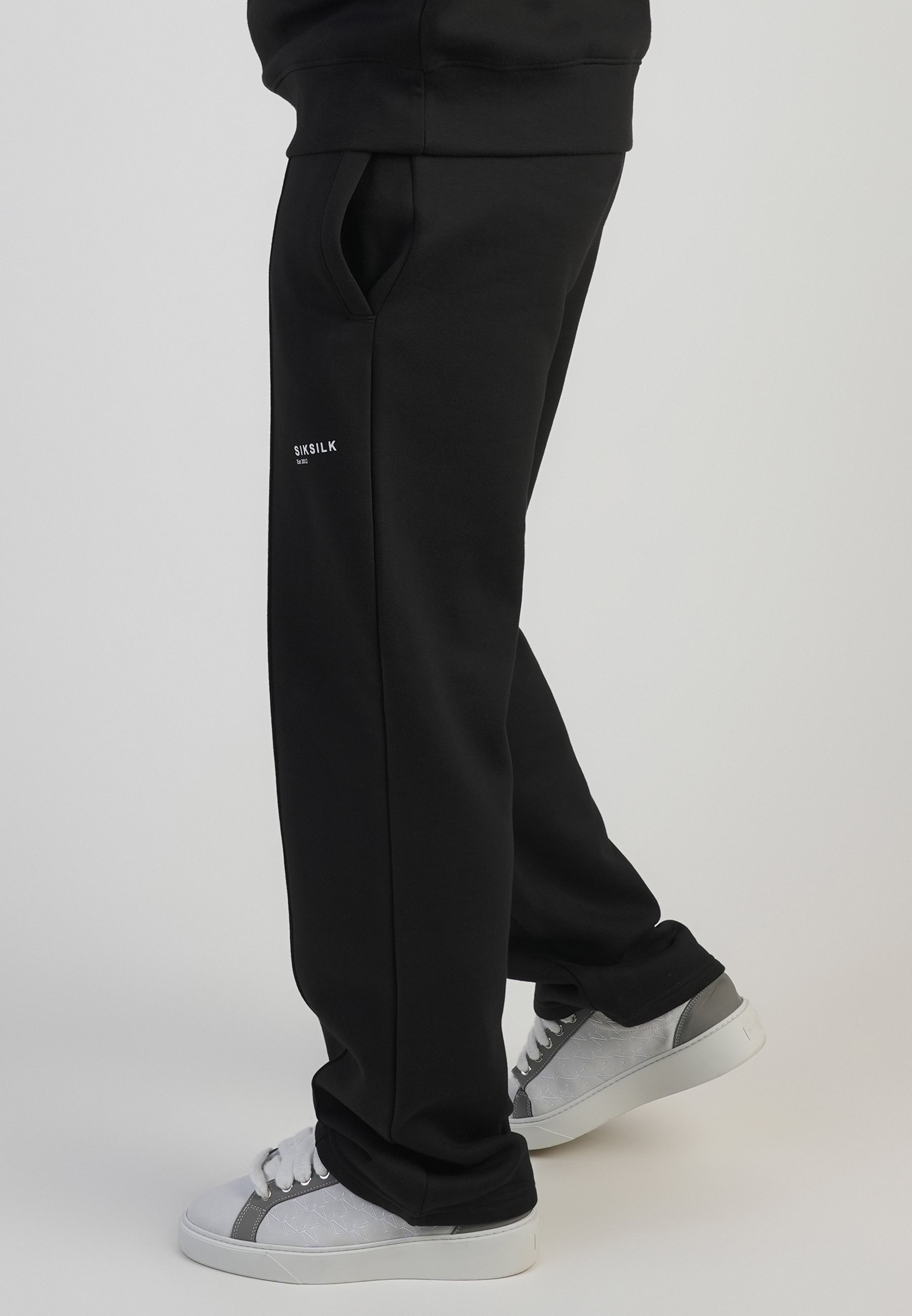 Track Pants in Black Pantalons SikSilk