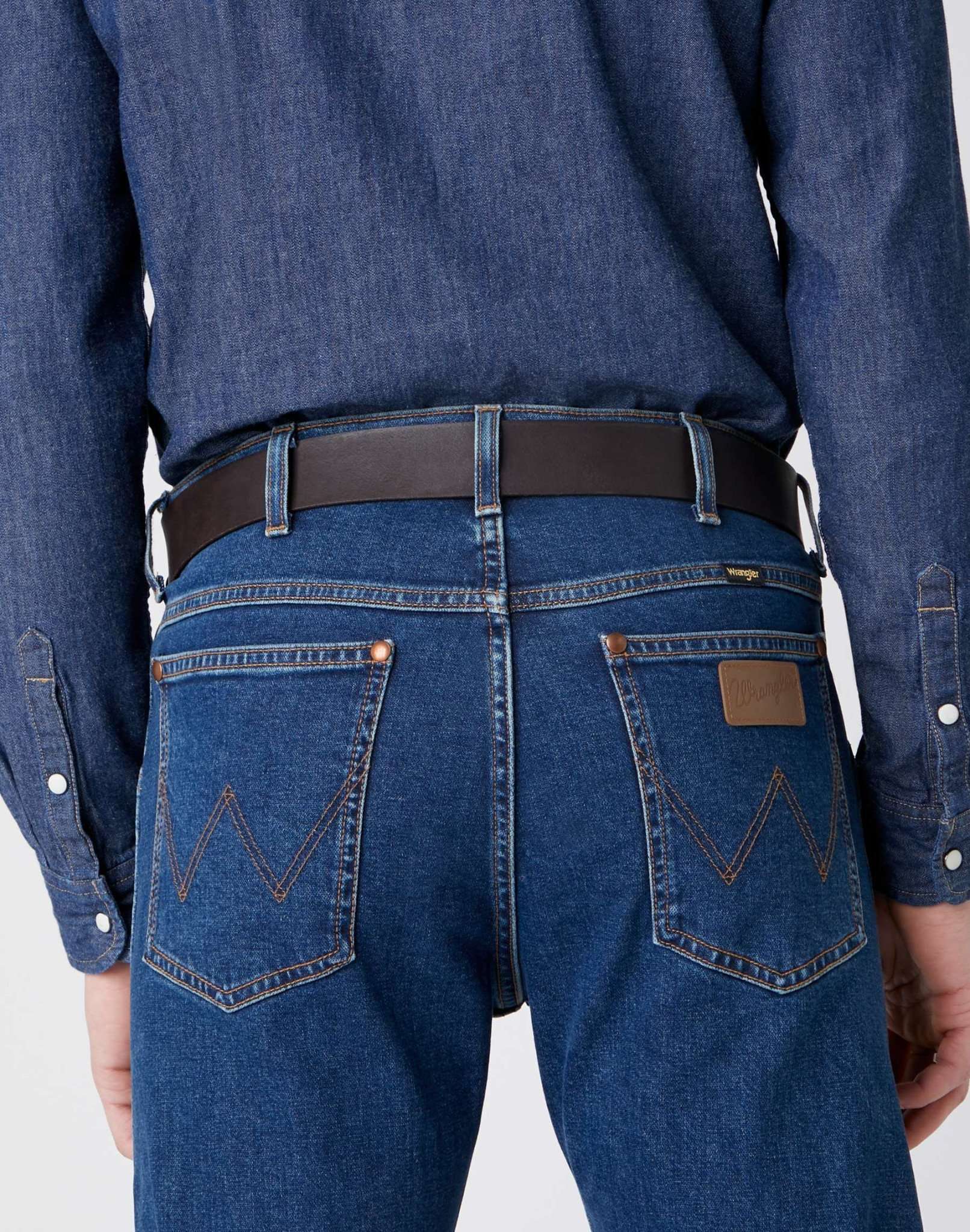 Metal Loop Belt in Brown Ceinture Wrangler