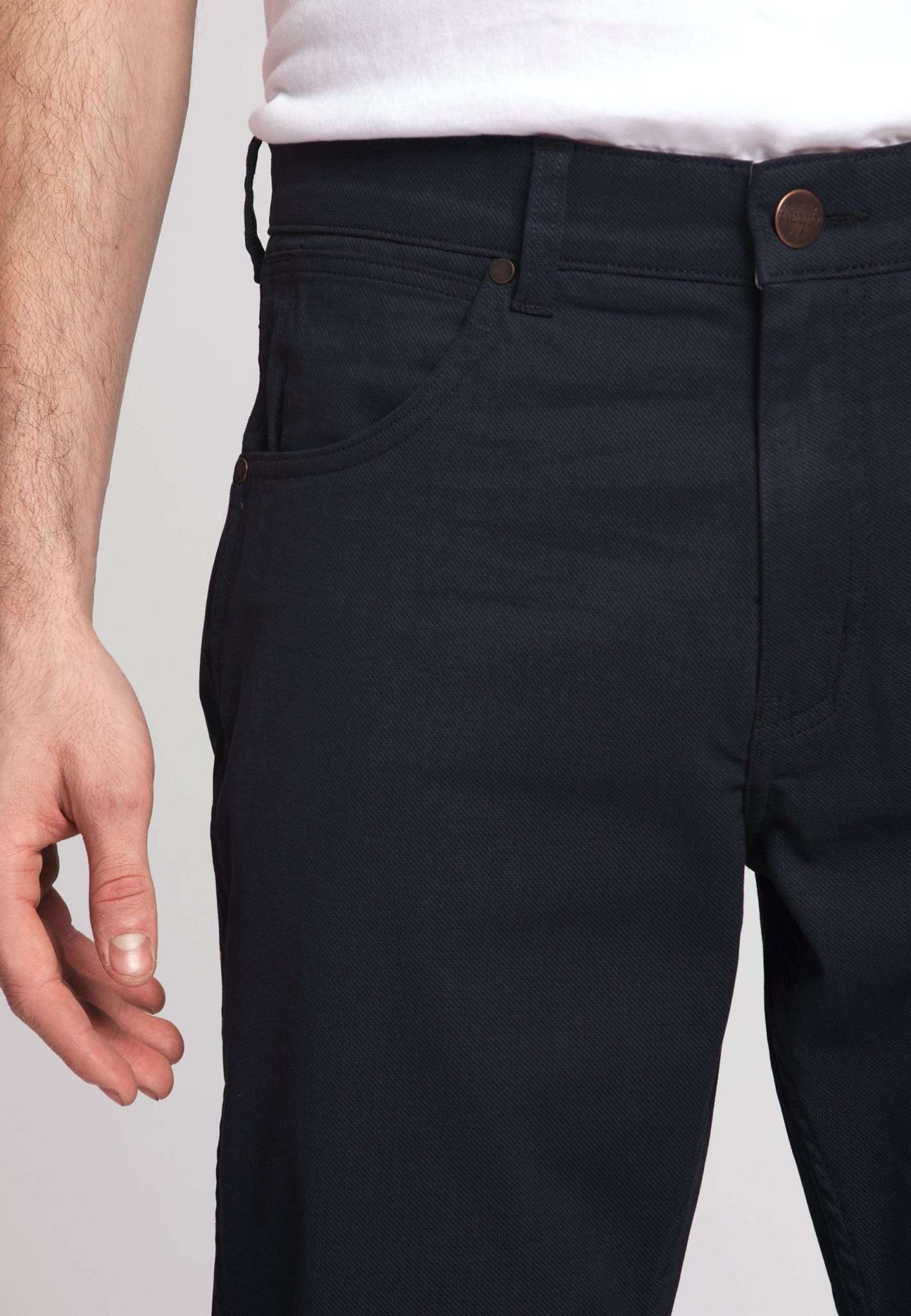 Greensboro Twill in Dark Navy Pantalon Wrangler
