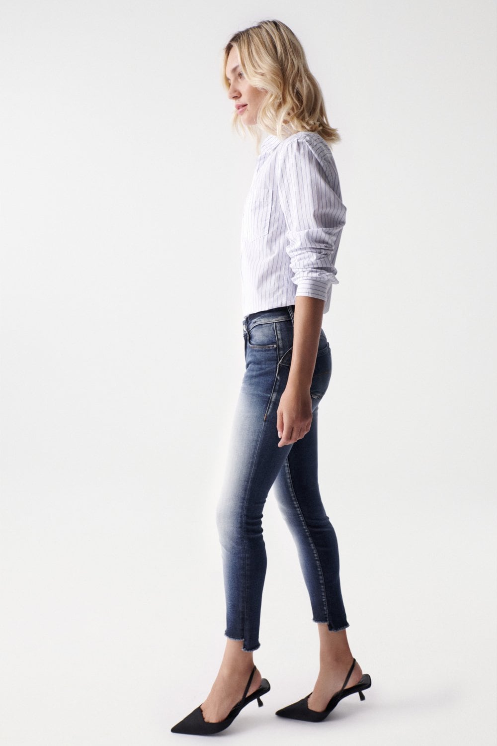 Jeans Wonder Cropped Skinny Push-Up en Dark Wash Salsa Jeans