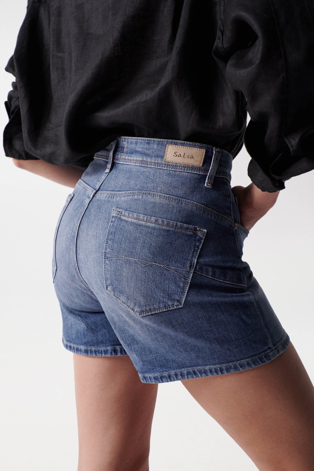 Short Glamour Push-In en jean medium wash Salsa Jeans