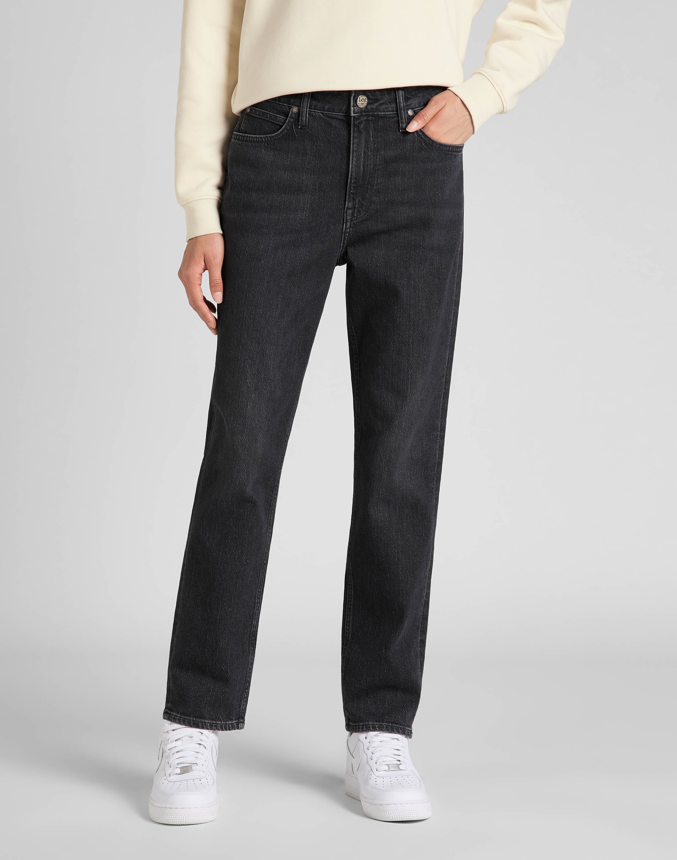 Carol en jeans jupe Lee