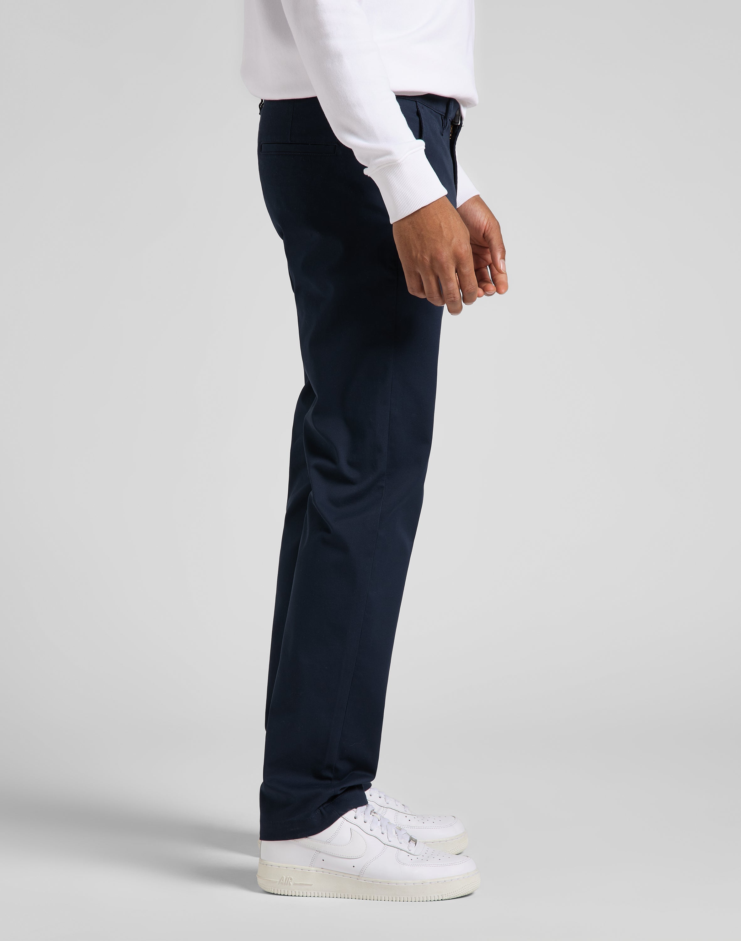 Regular Chino in Deep Navy Pantalon Lee