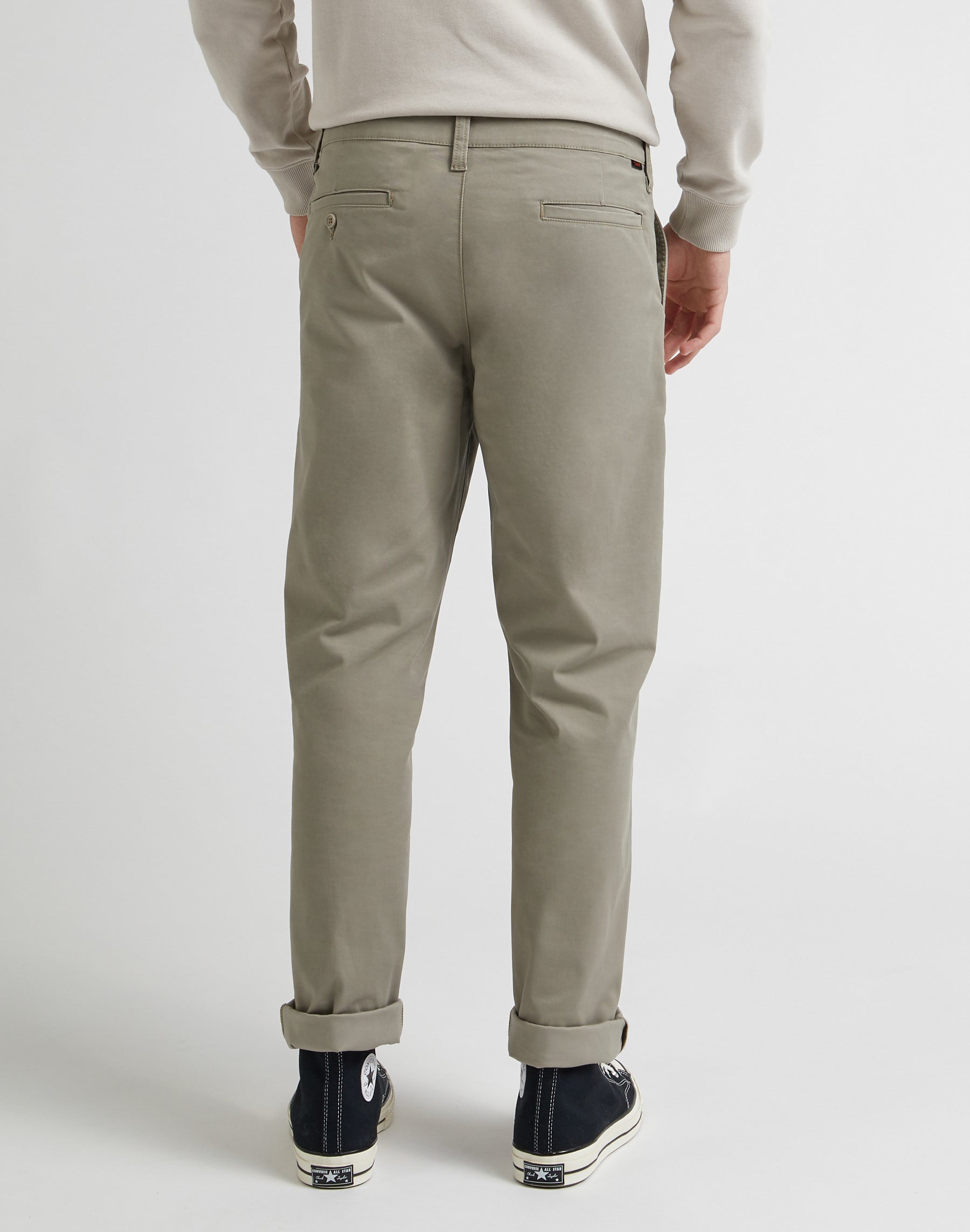 Regular Chino in Mushroom Pantalon Lee