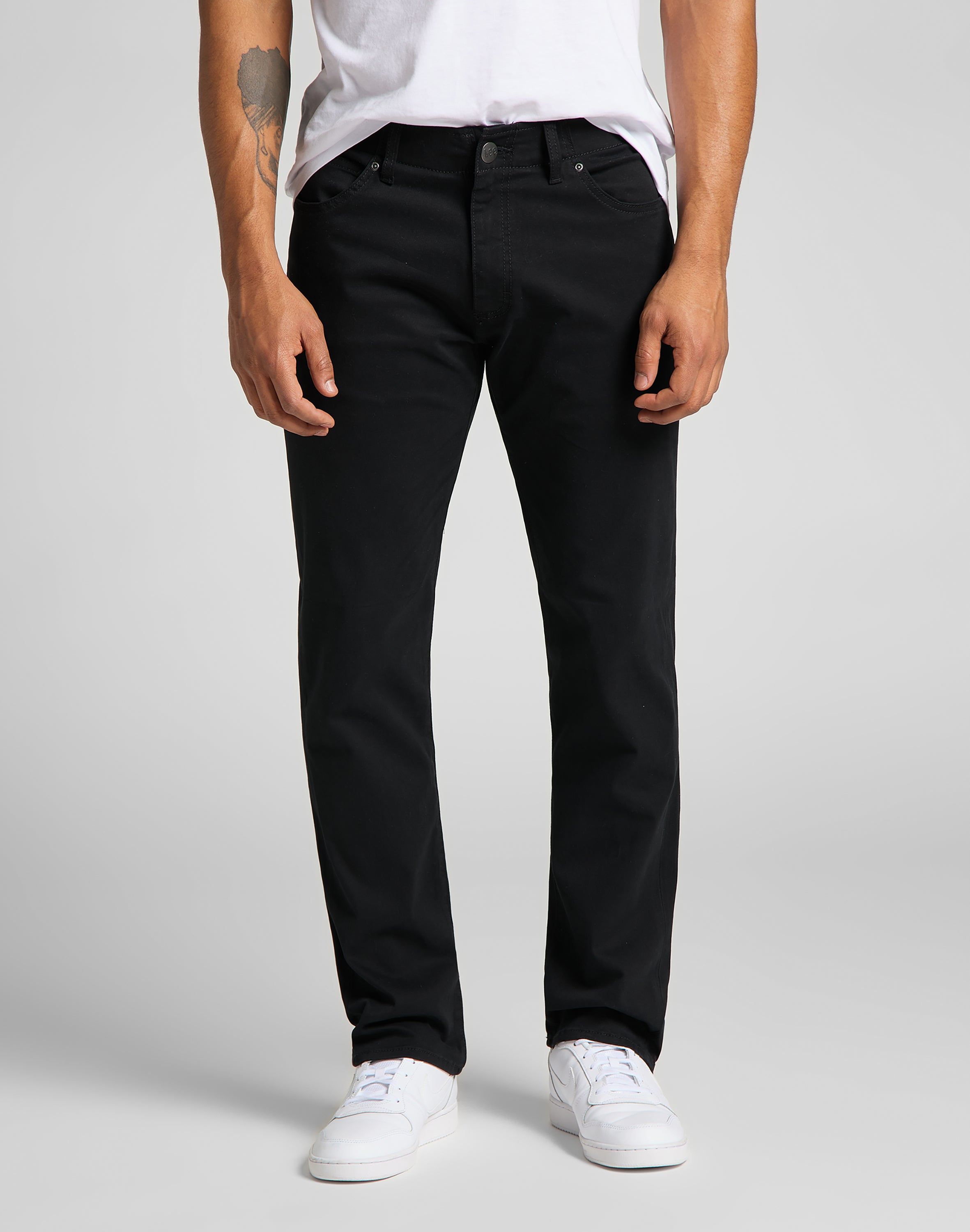 Pantalon Straight Fit XM in Black Lee