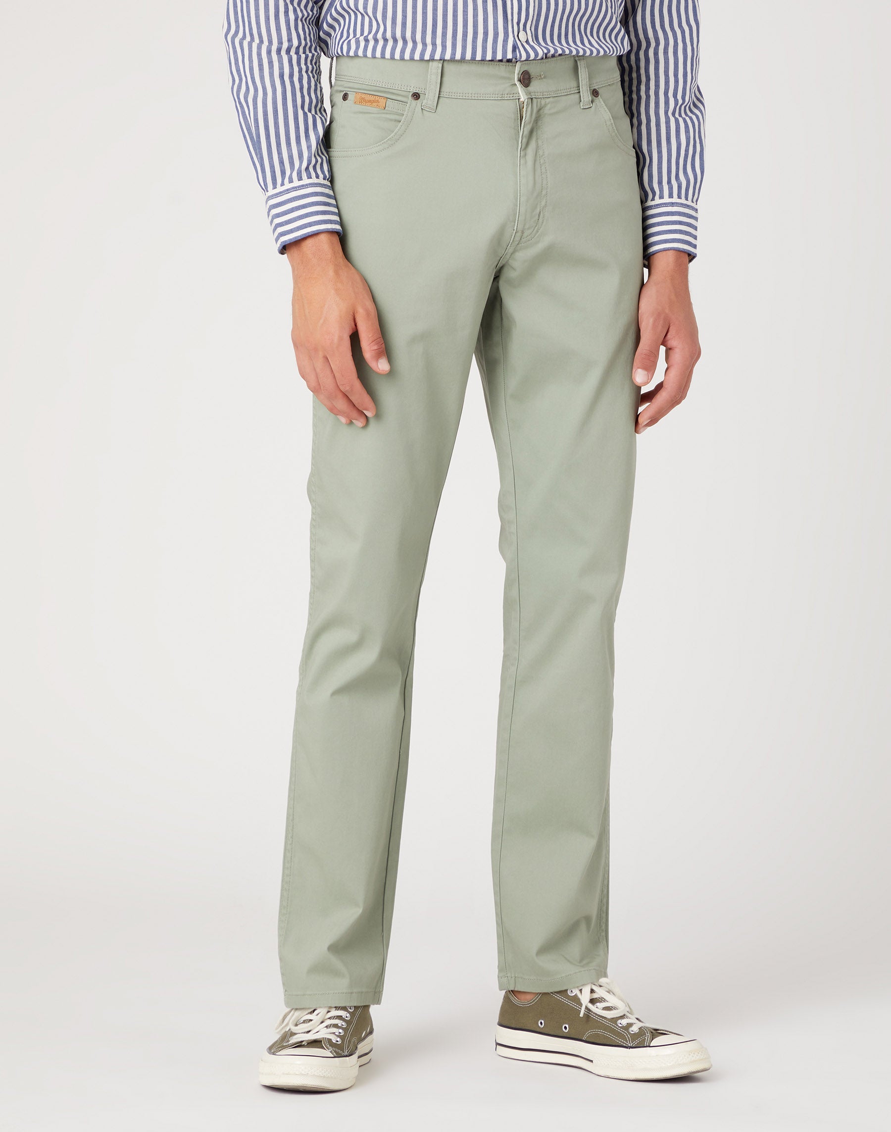 Texas Slim Medium Stretch in Sea Grass Pantalon Wrangler