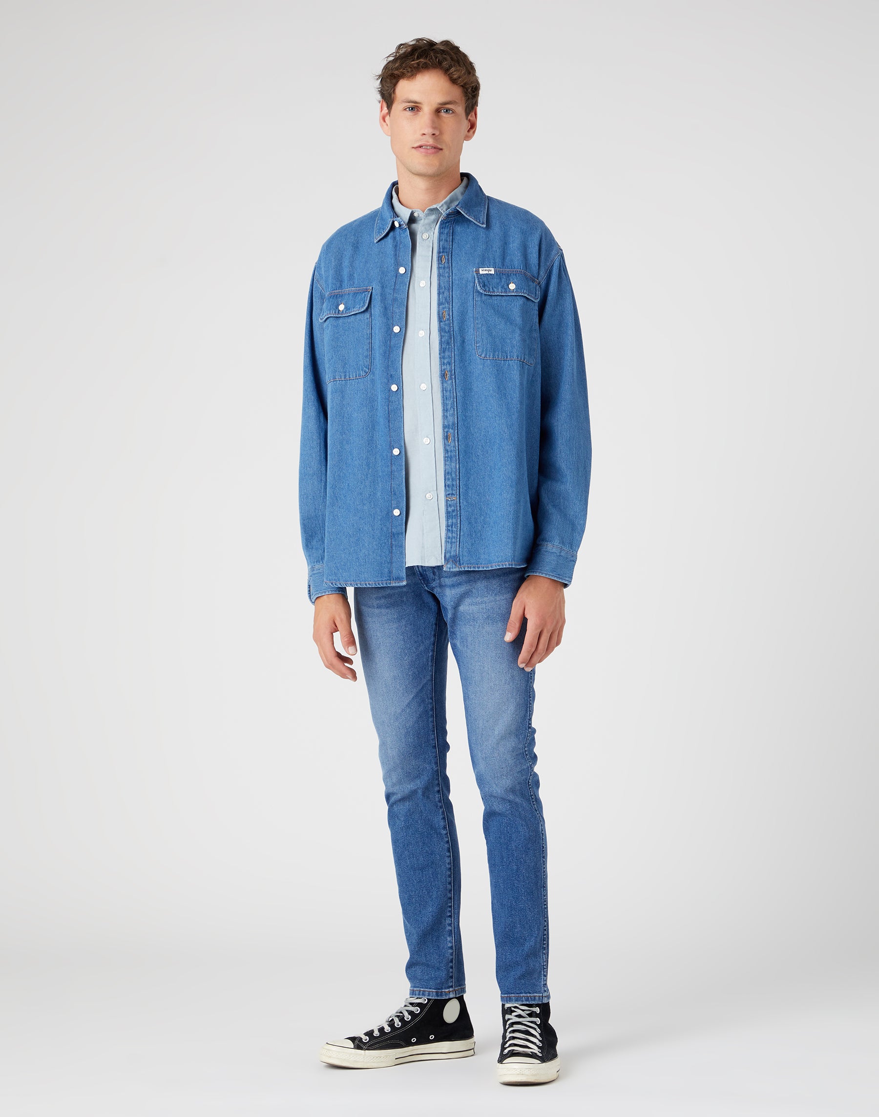 Bryson Low Stretch en jeans Smoke Sea Wrangler