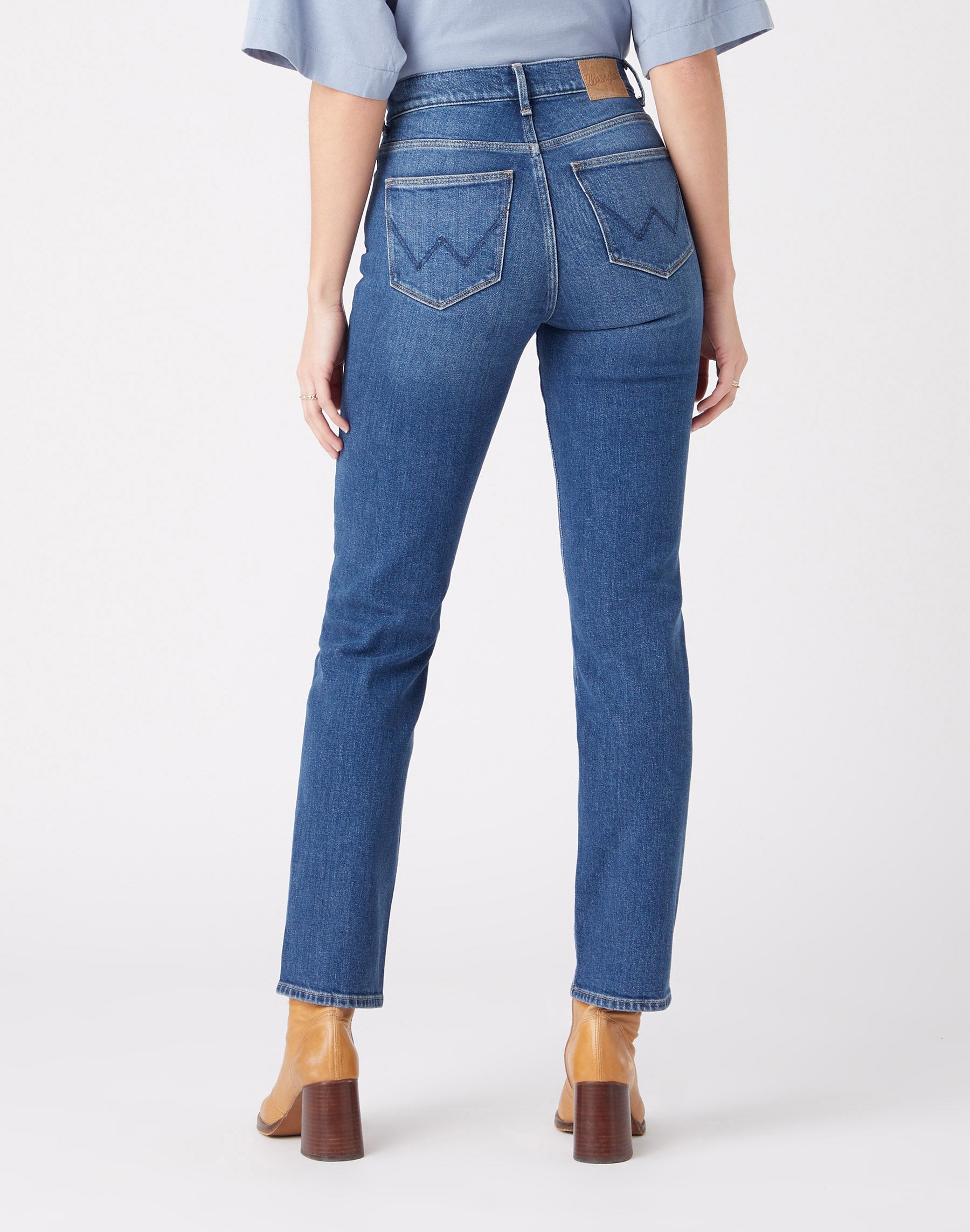 Jeans droit bleu ciel Wrangler