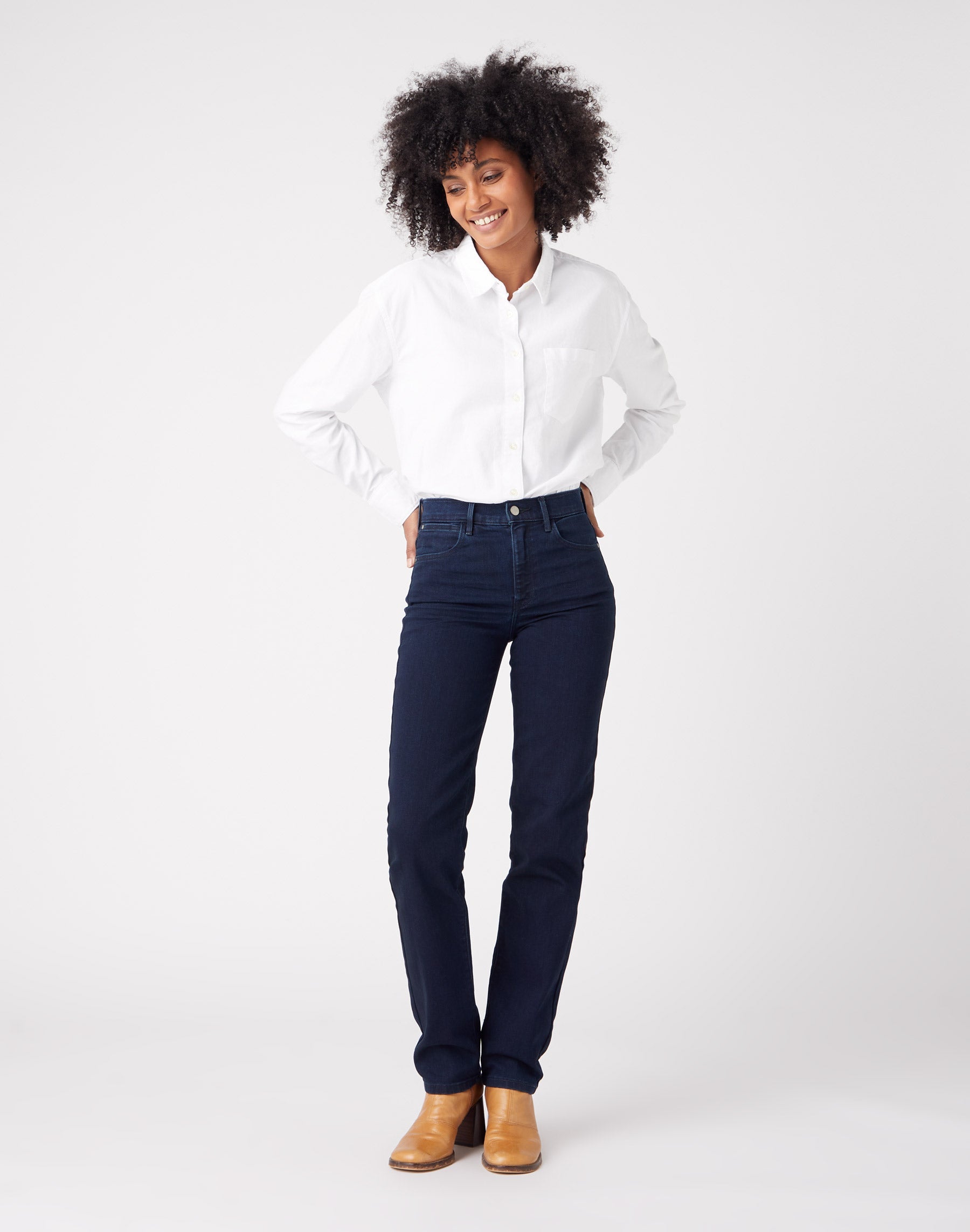Straight in Blue Black Jeans Wrangler