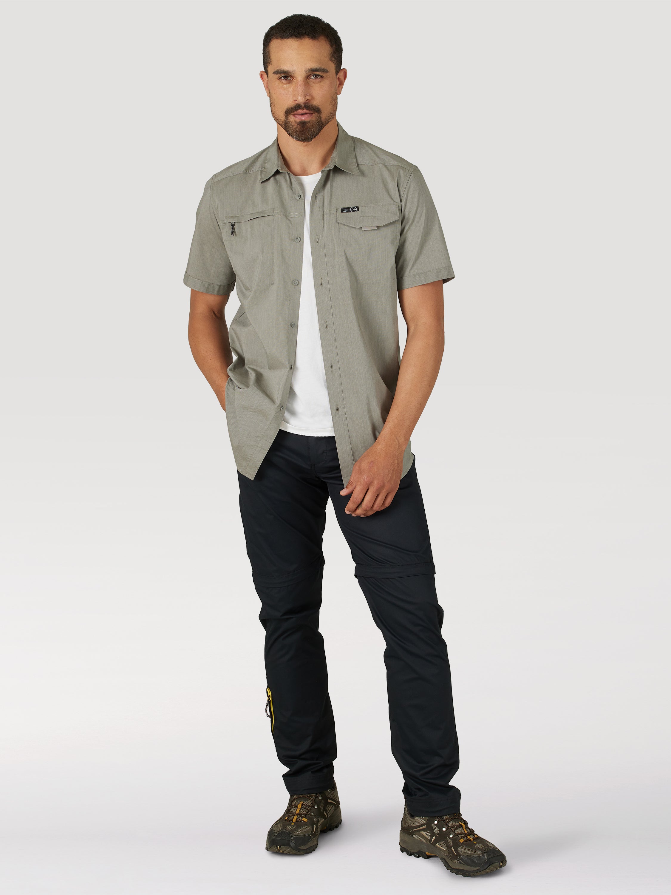 All Terrain Gear Packable Zipoff Cargo in Black Pantalon Wrangler