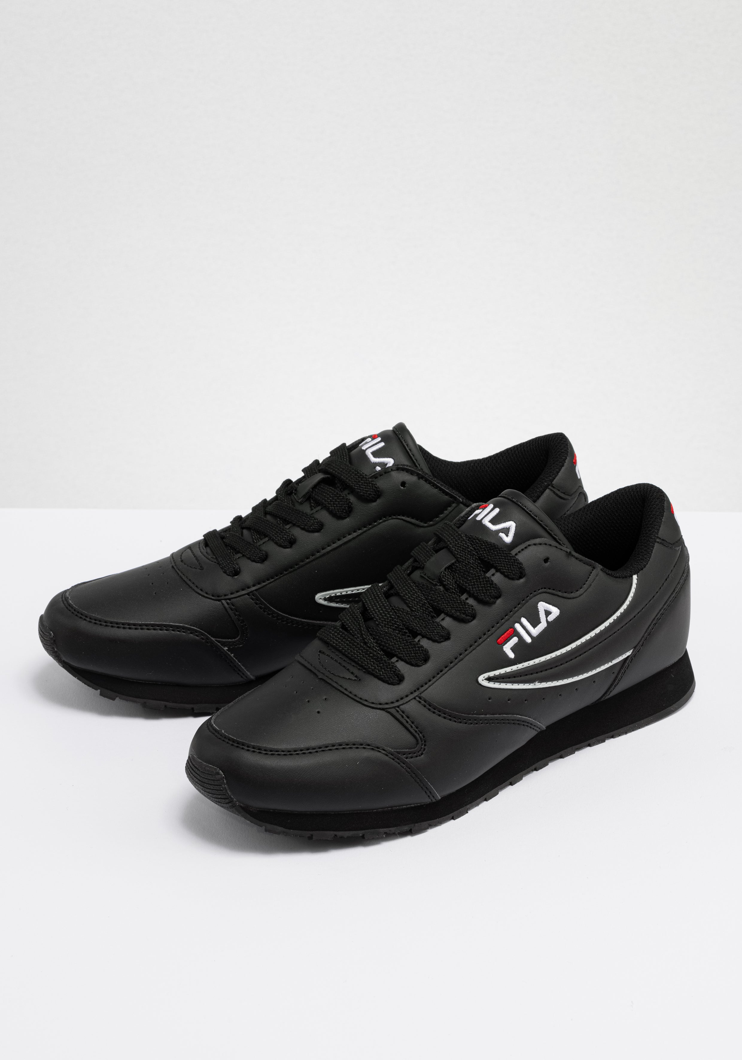 Orbit en baskets noir-noir Fila   