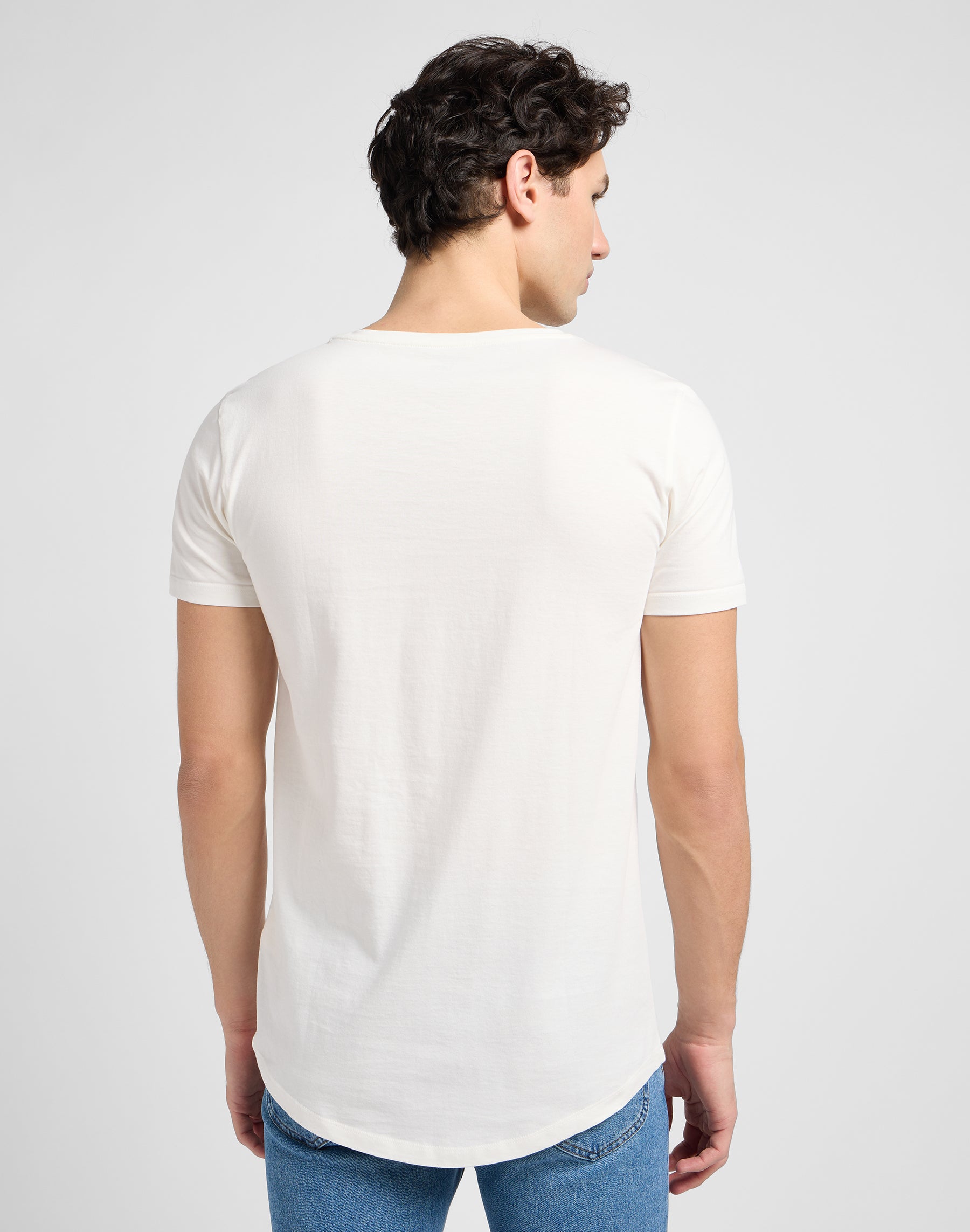Shaped Tee dans Cloud Dancer T-shirts Lee