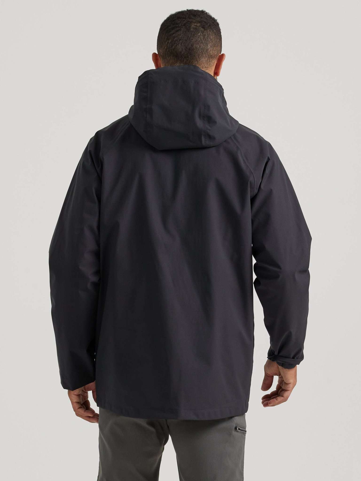 Waterproof Jacket in Jet Black Vestes Wrangler   