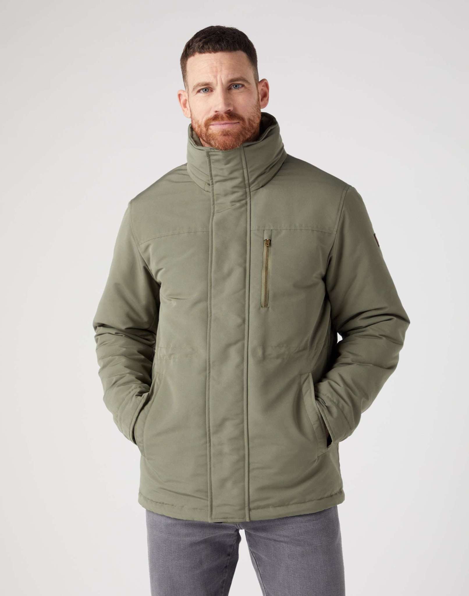 Bodyguard Jacket in Dusty Olive Vestes Wrangler   