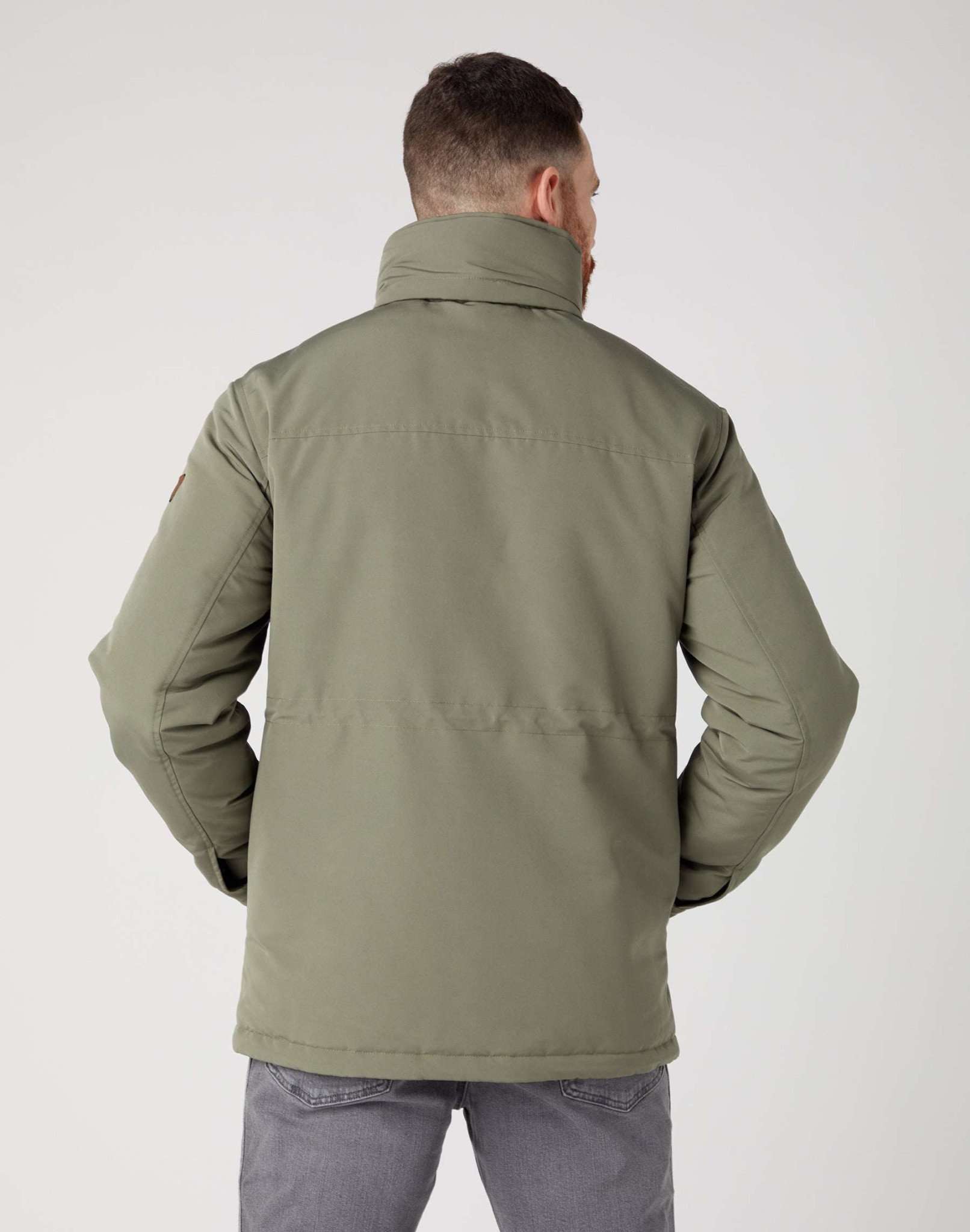 Bodyguard Jacket in Dusty Olive Vestes Wrangler   