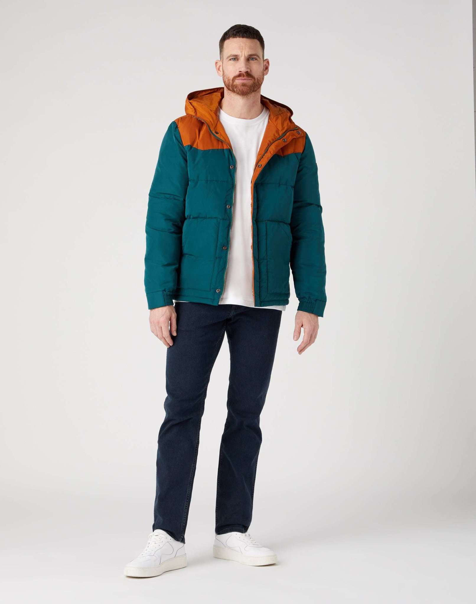 Puffer Jacket in Dark Matcha Vestes Wrangler   