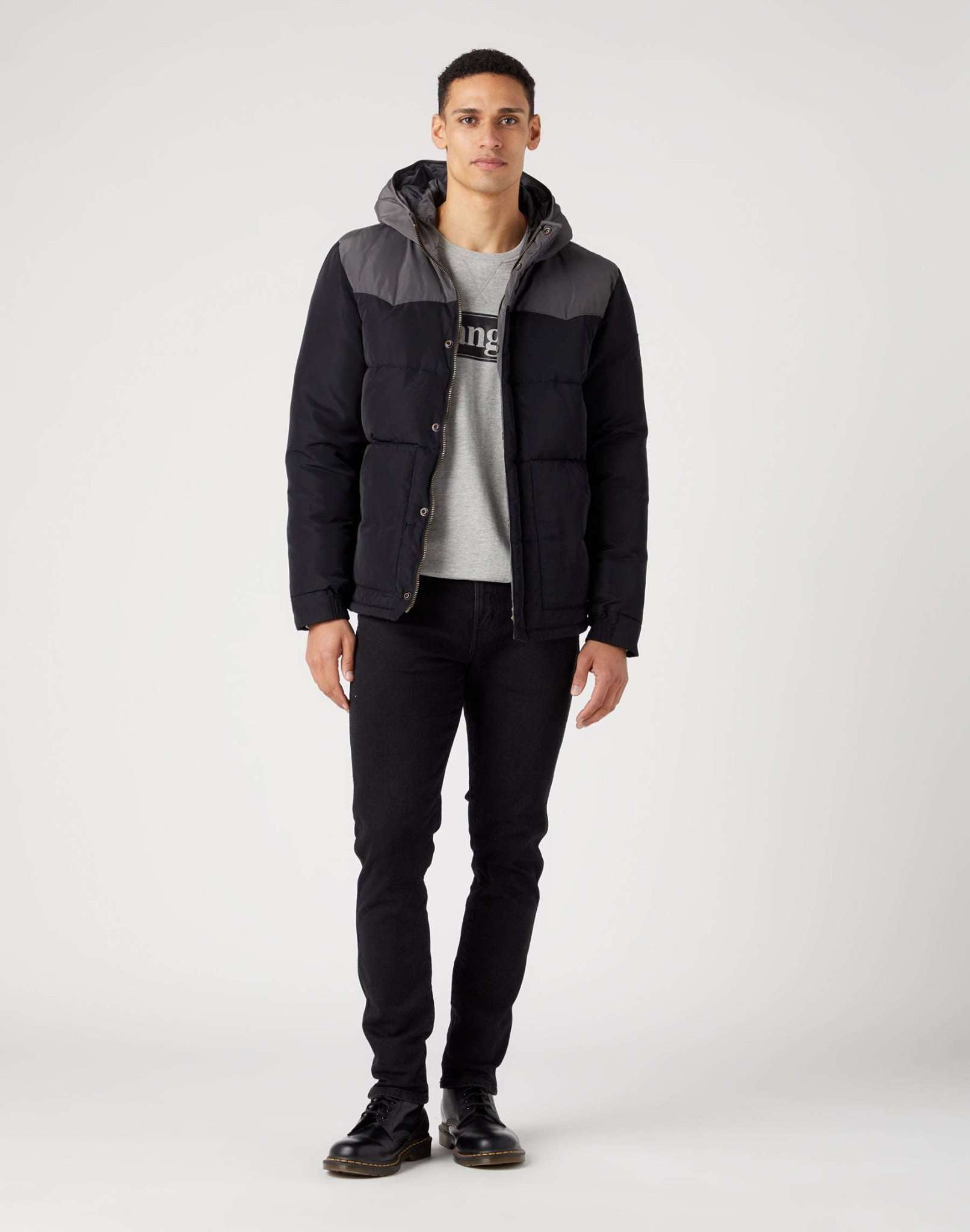 Puffer Jacket in Black Vestes Wrangler   