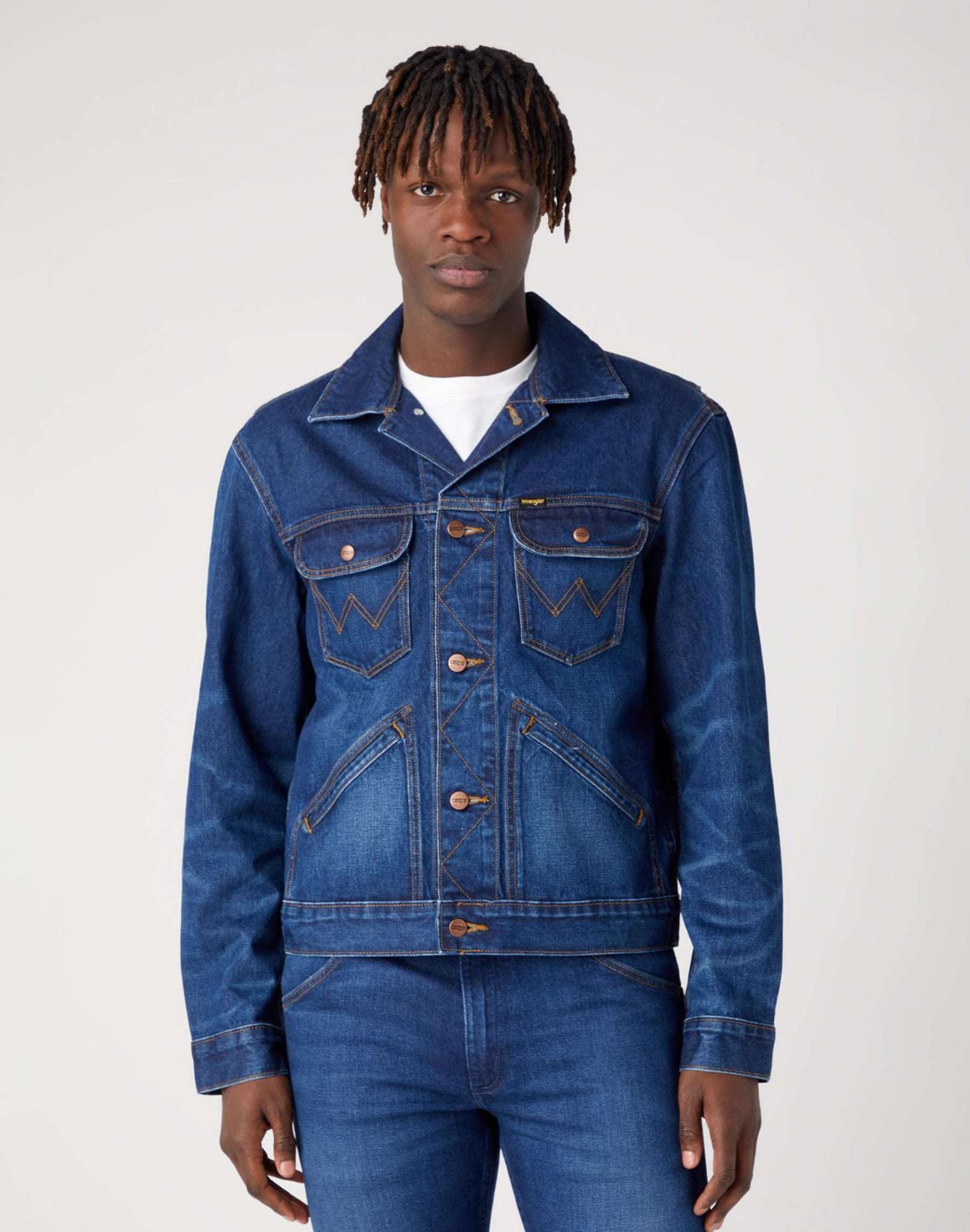 124Mj dans Far Away Vestes Wrangler   