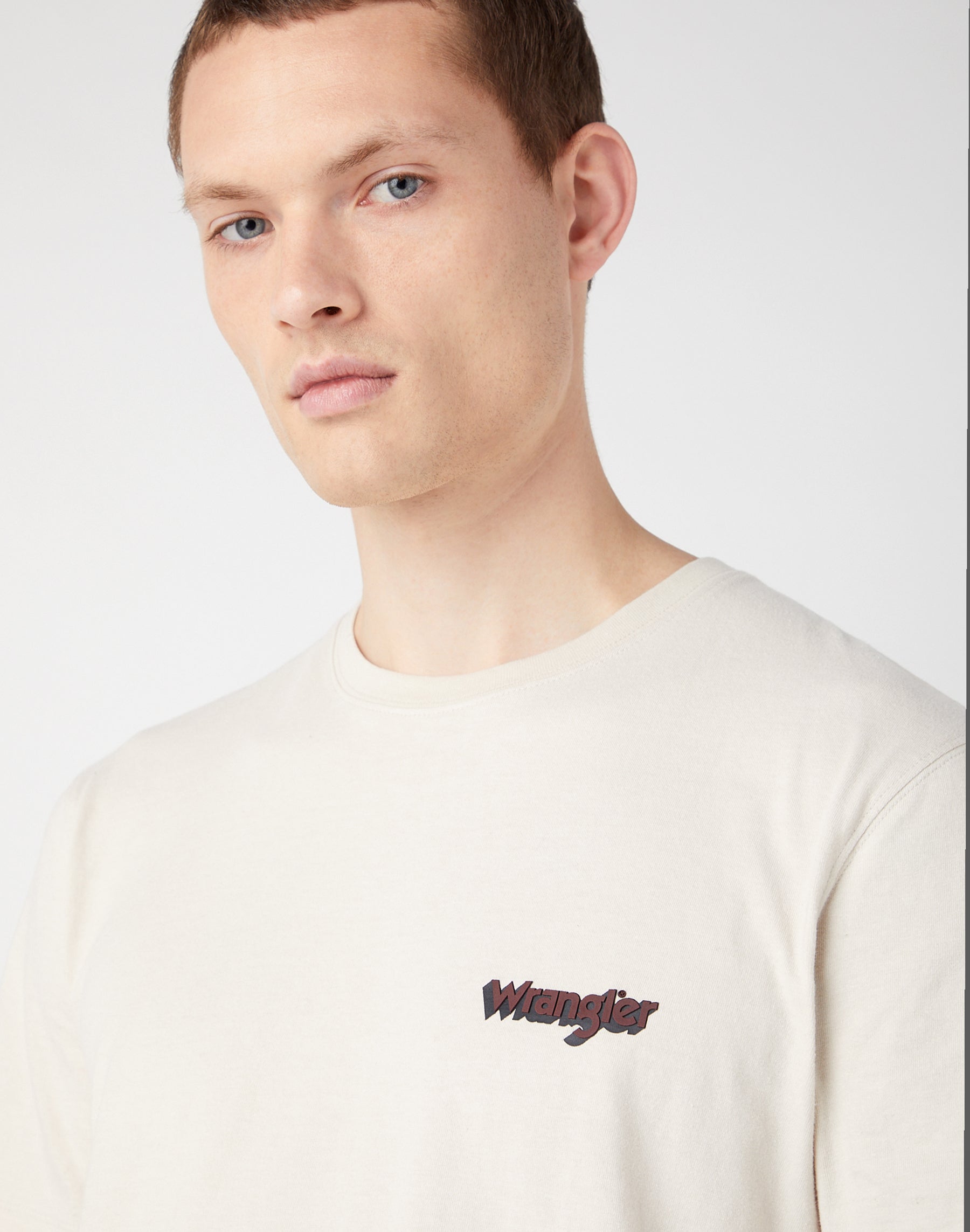 Graphic Logo Tee in Jour de pluie T-shirts Wrangler   